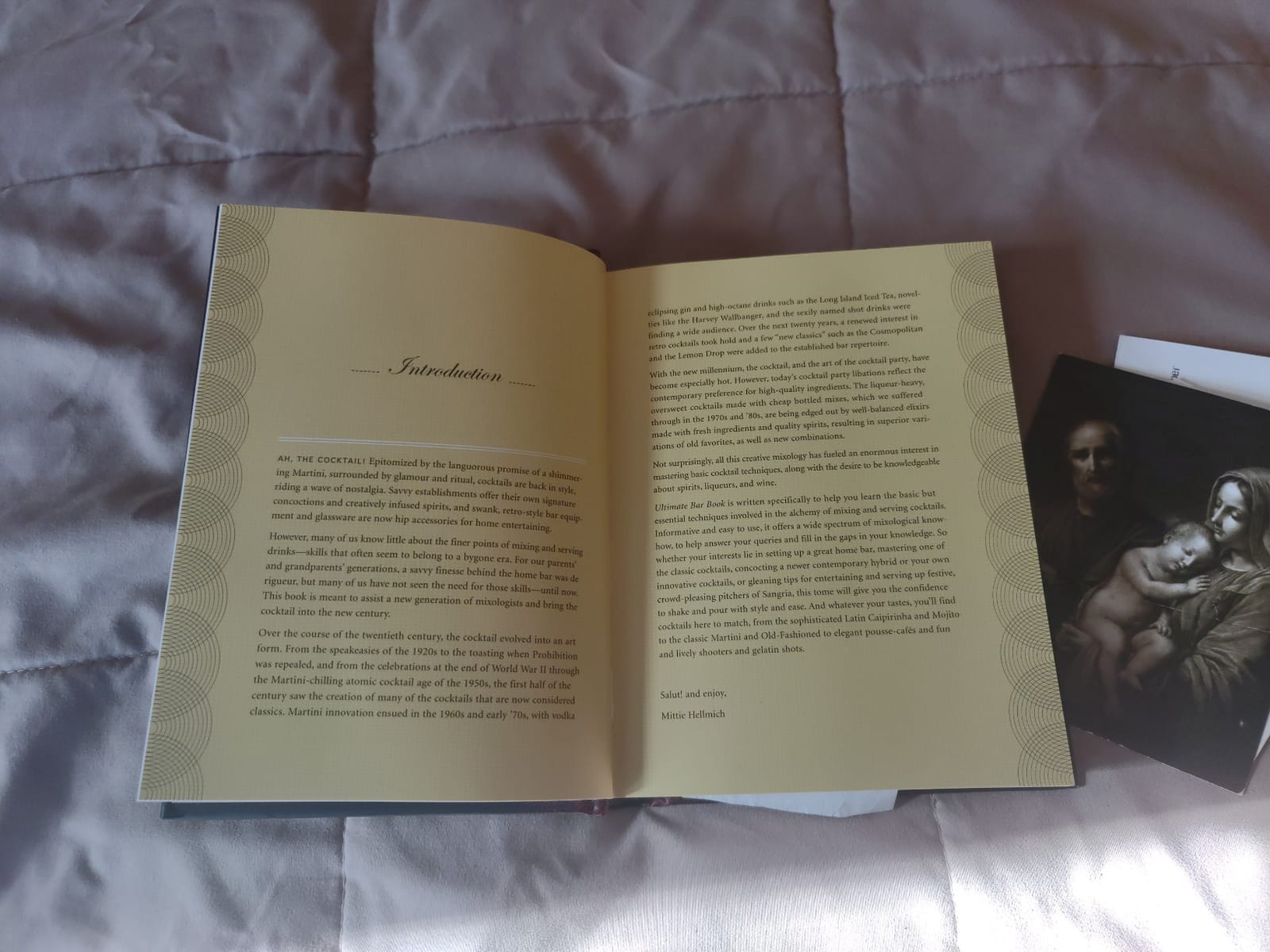 The Ultimate Bar Book: The Comprehensive Guide to Over 1,000 Cocktails customer photo 2