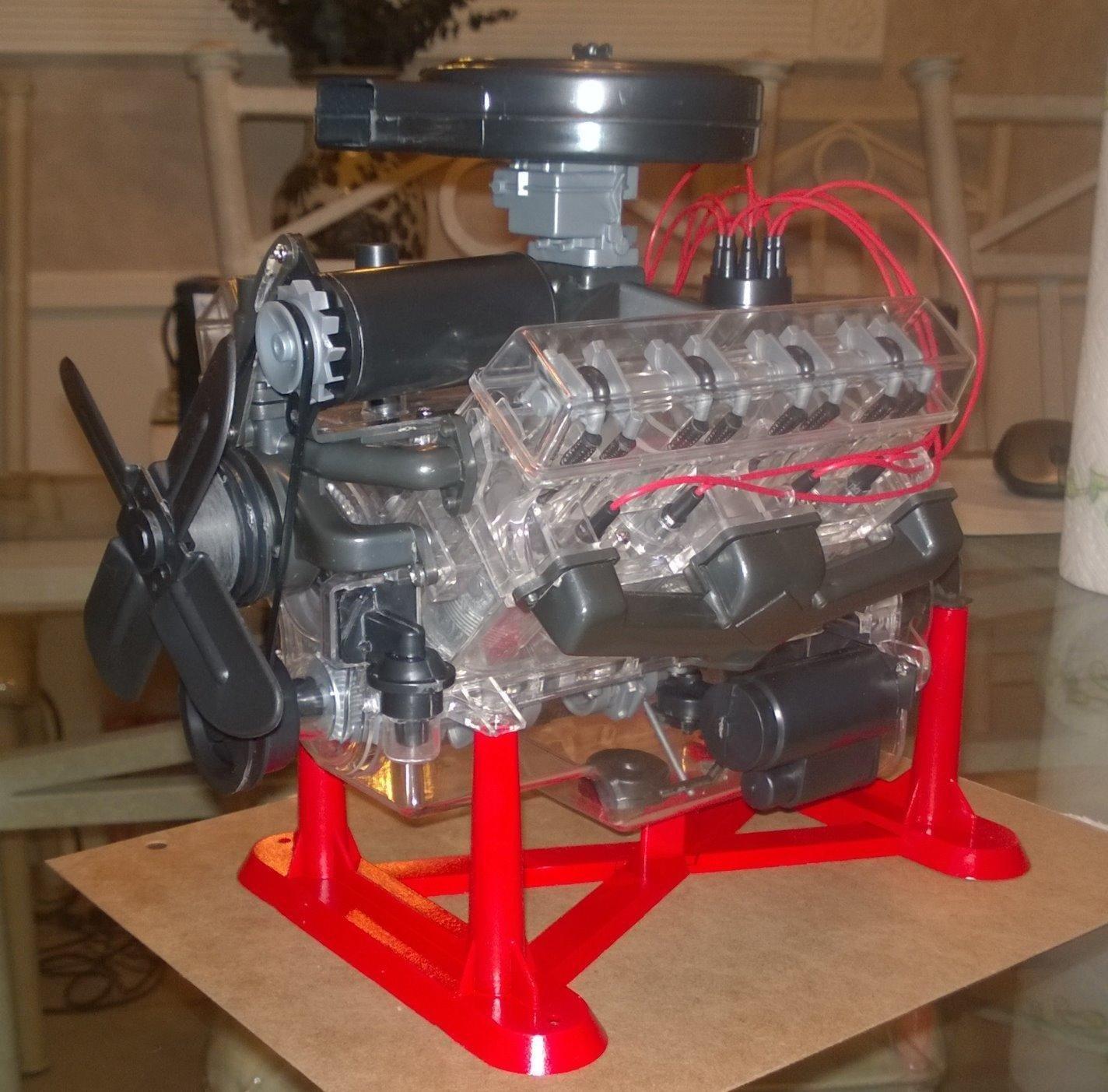 Revell 85-8883 Visible V8 Engine Model Kit 1:4 Scale 314-Piece Skill Level 5 Plastic Model Building Kit customer photo 2