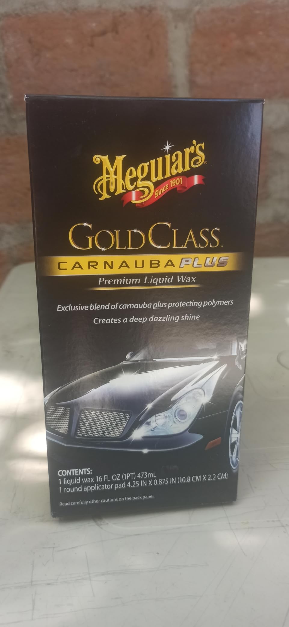 Meguiar's Gold Class Carnauba Plus Premium Liquid Wax Kit, 16 Oz | Car Detailing Kit with a Pure Carnauba Wax Blend and a Foam Applicator Pad for Keeping Glossy Paint Protected Like a Pro customer photo 1