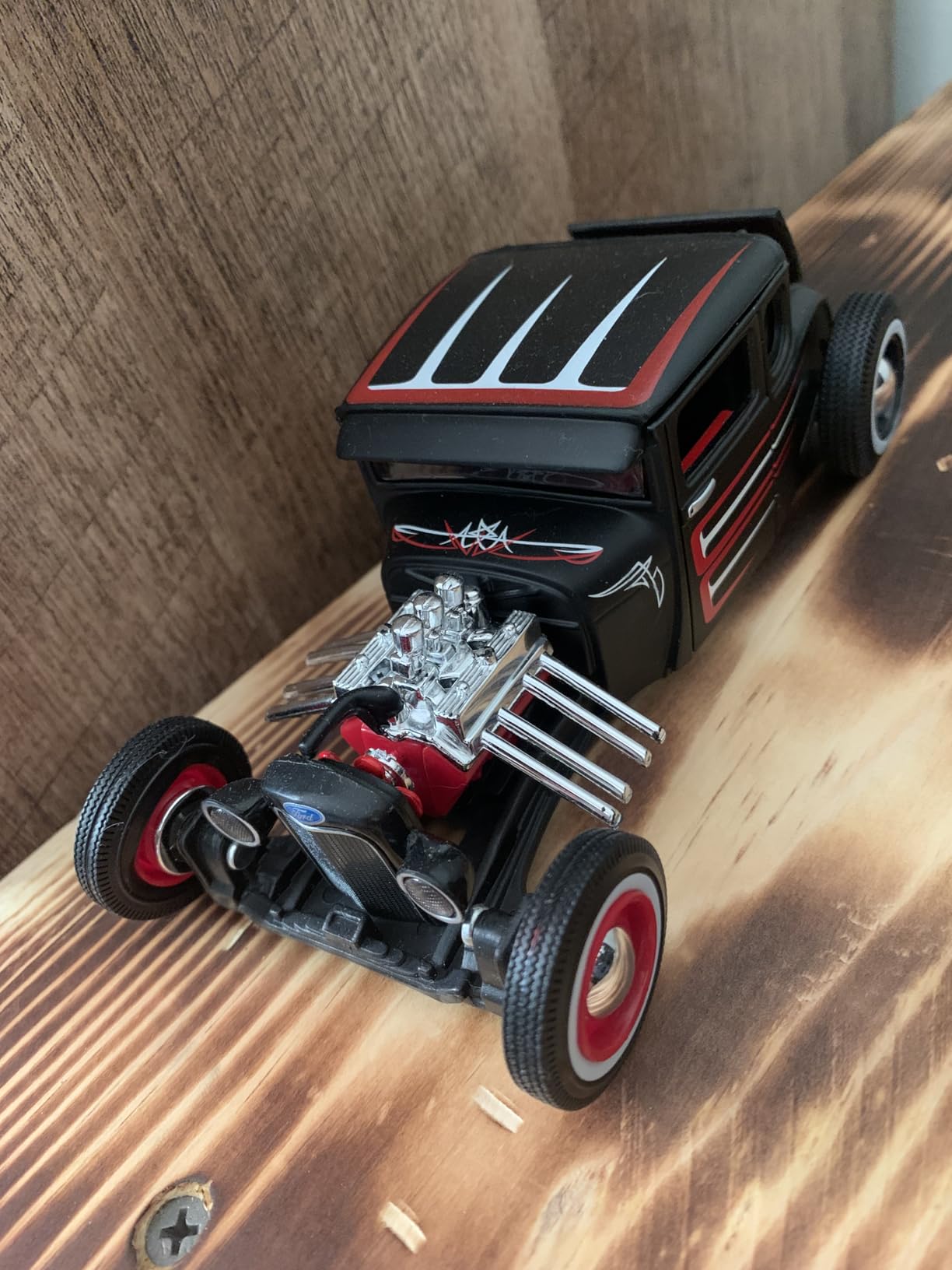 Maisto 1:24 Scale All Star Assembly Line 1929 Ford Model A Diecast Model Kit Small customer photo 2