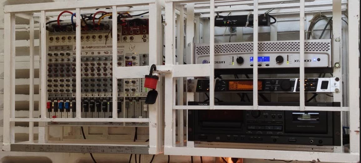 Behringer DEQ2496 Digital Equalizer customer photo 2