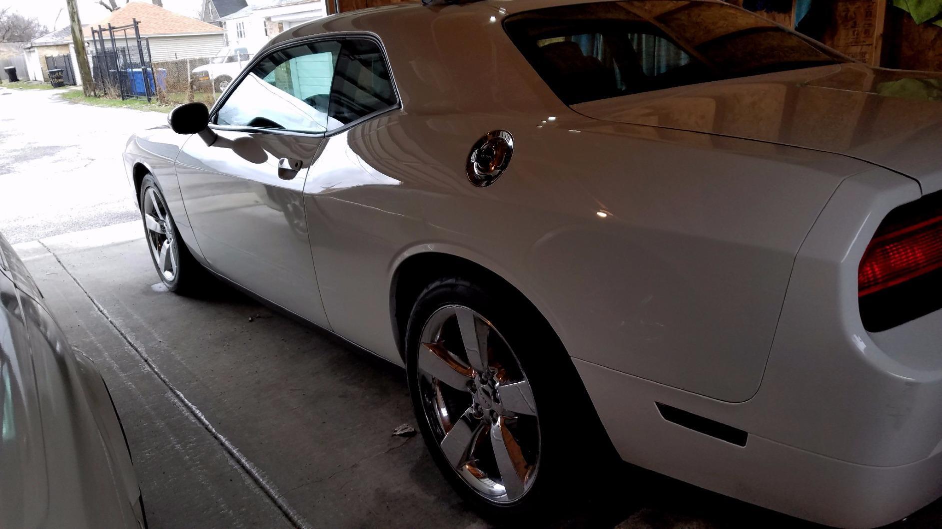 Collinite 845 Insulator Wax-Easy to Use Carnauba+Polymer Wax Sealant-High Gloss Shine+Durable Hydrophobic Beading & Long Lasting Paint Protection for Cars/Boats/Trucks/RVs & Motorcycles (16 fl oz) customer photo 1