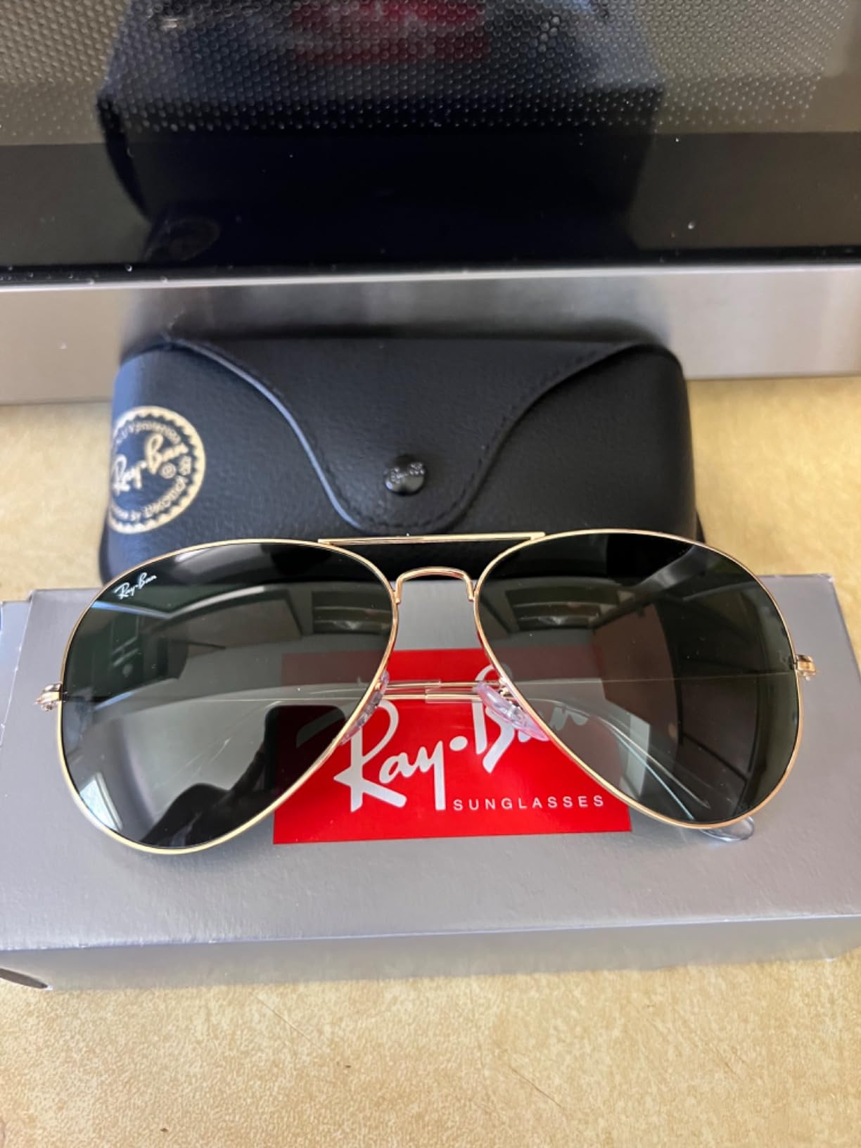Ray-Ban Unisex-Adult RB3026 Large Metal II Aviator Sunglasses customer photo 2