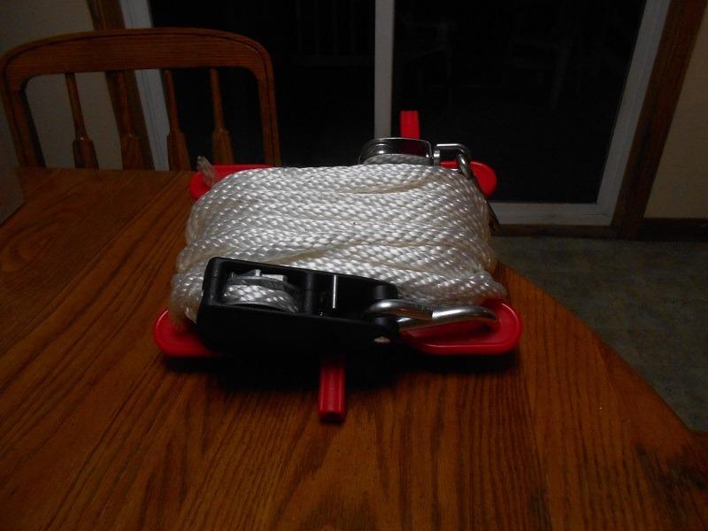 Airhead Floating Line Winder Red Designed for Anchor Lines, Mooring Lines, Ski ropes, Tube Robes & More Up to 150 Ft. High Impact Polypropylene customer photo 1