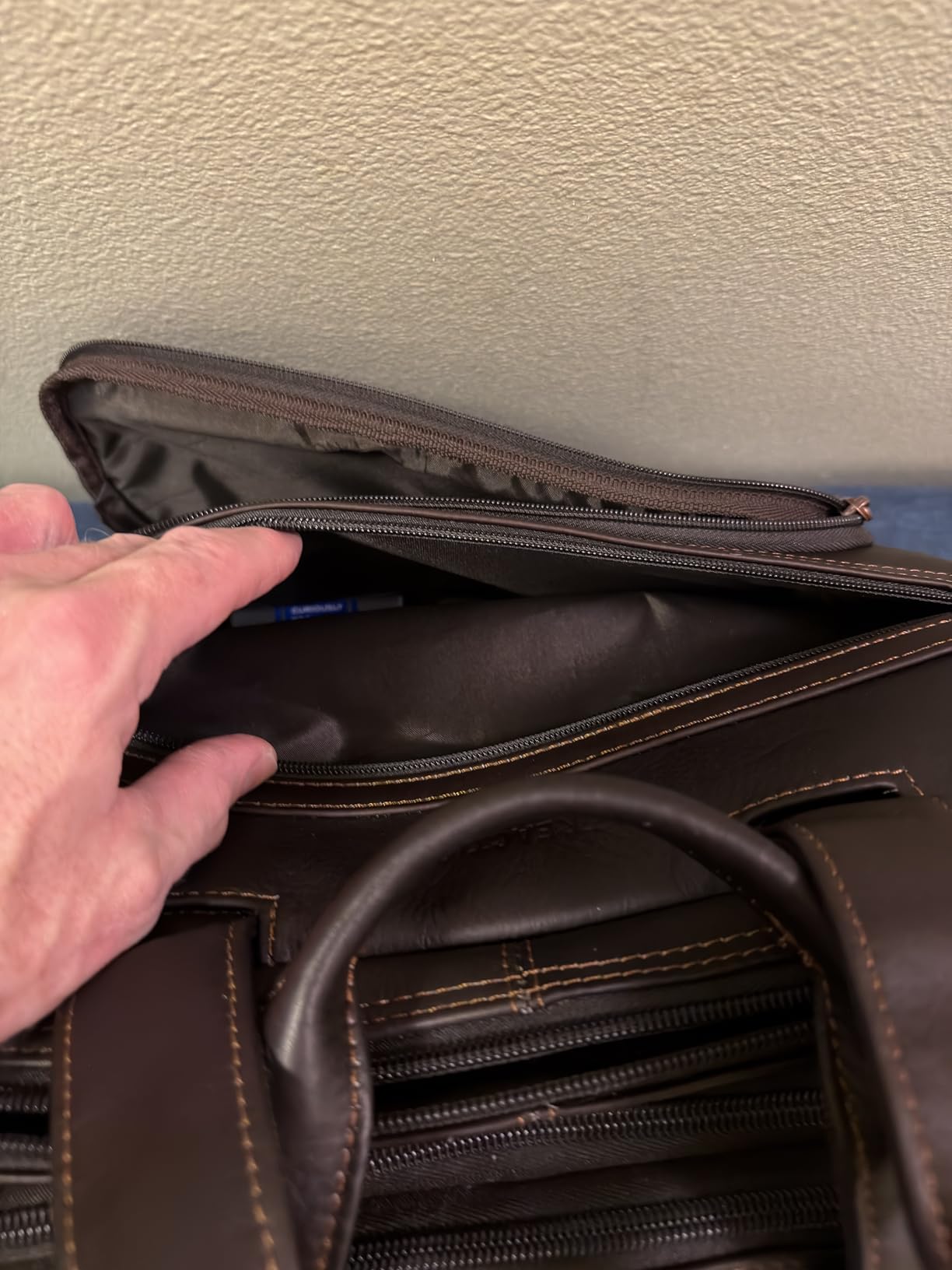 Kenneth Cole REACTION 'Out of the Bag' Manhattan Colombian Leather 15.6