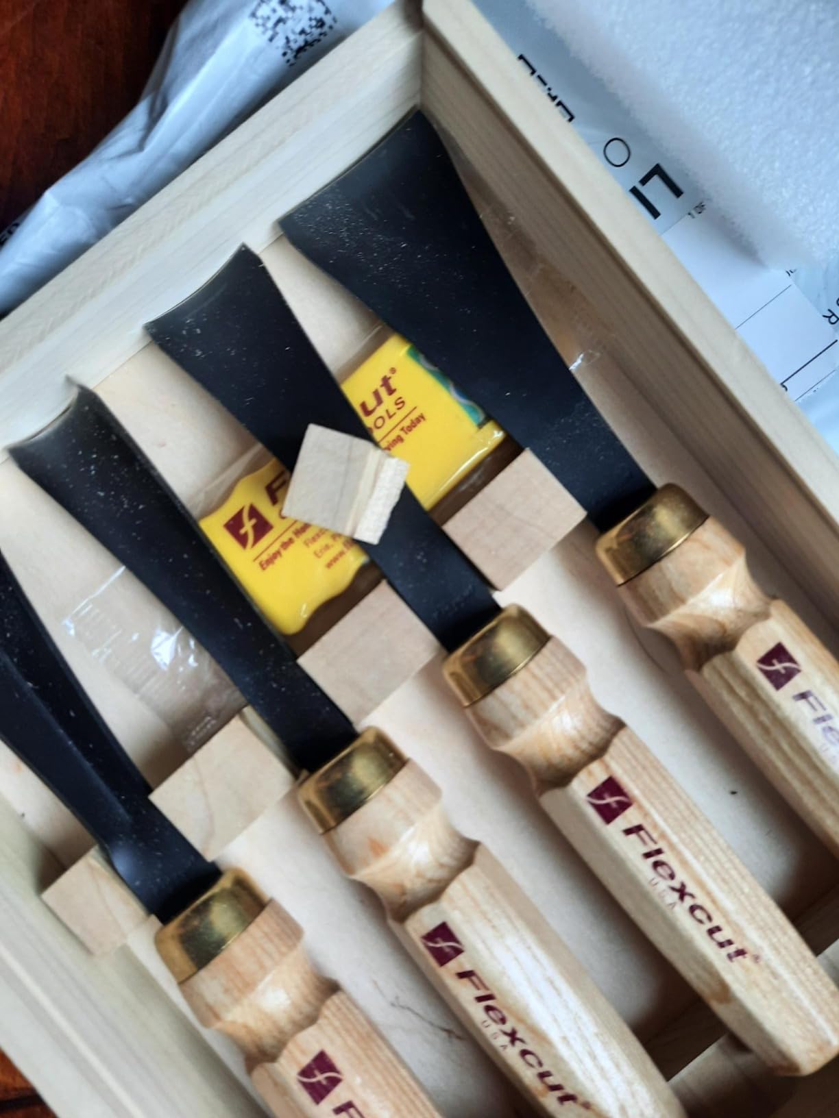 Flexcut Wood Carving Tools | 4-Piece Sculptor's Set | Mallet Wood Carving Kit with Chisels and Gouges for Beginners and Professionals | MC175 | Made in the U.S.A. customer photo 1