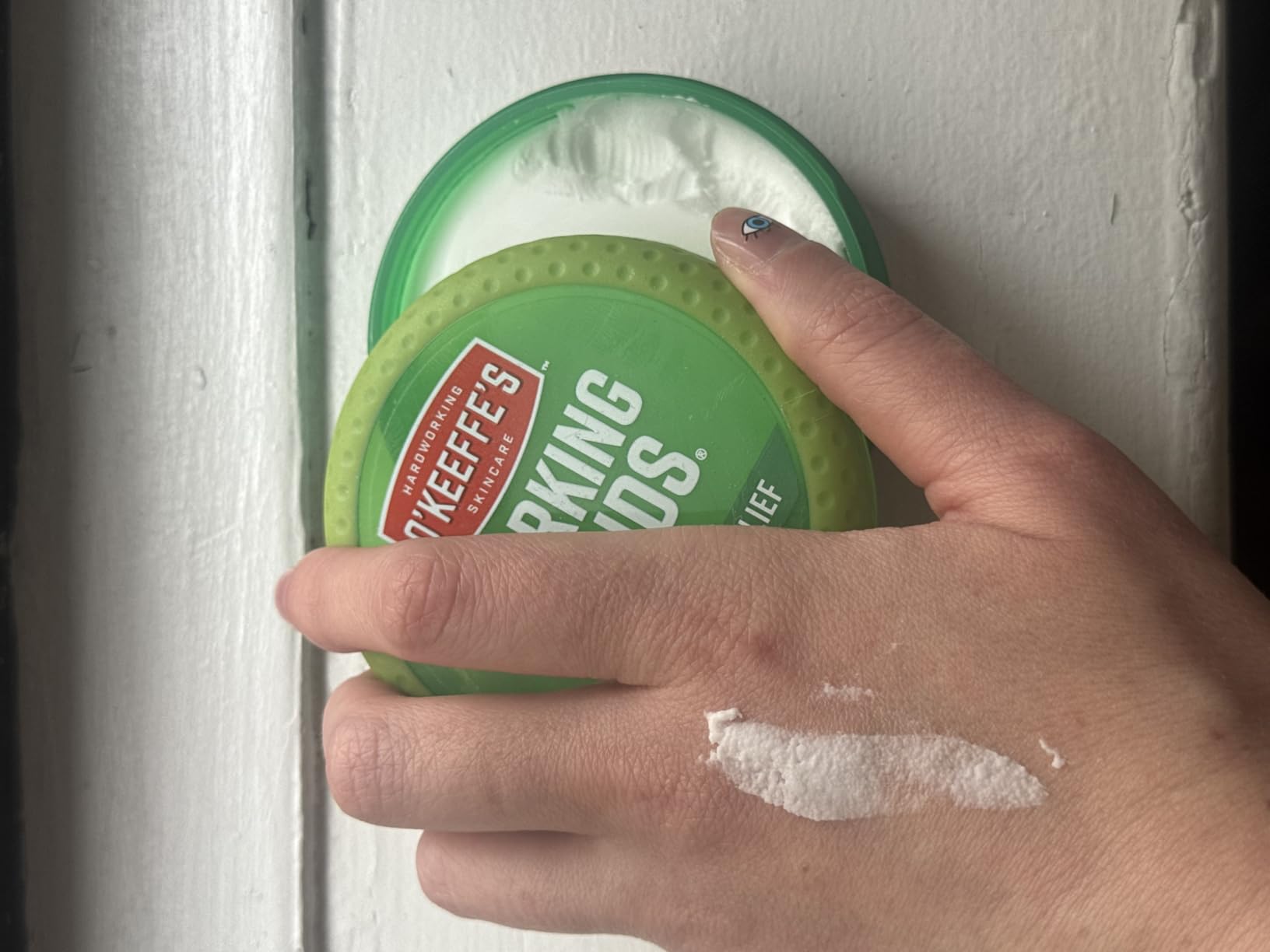 O'Keeffe's Working Hands Hand Cream, 3.4 oz Jar, 1 Pack for Extreme Dryness | Repairs Cracked, Dry Hands, Hypoallergenic, Unscented, Non-Greasy, Ideal for Repairing Skincare customer photo 2