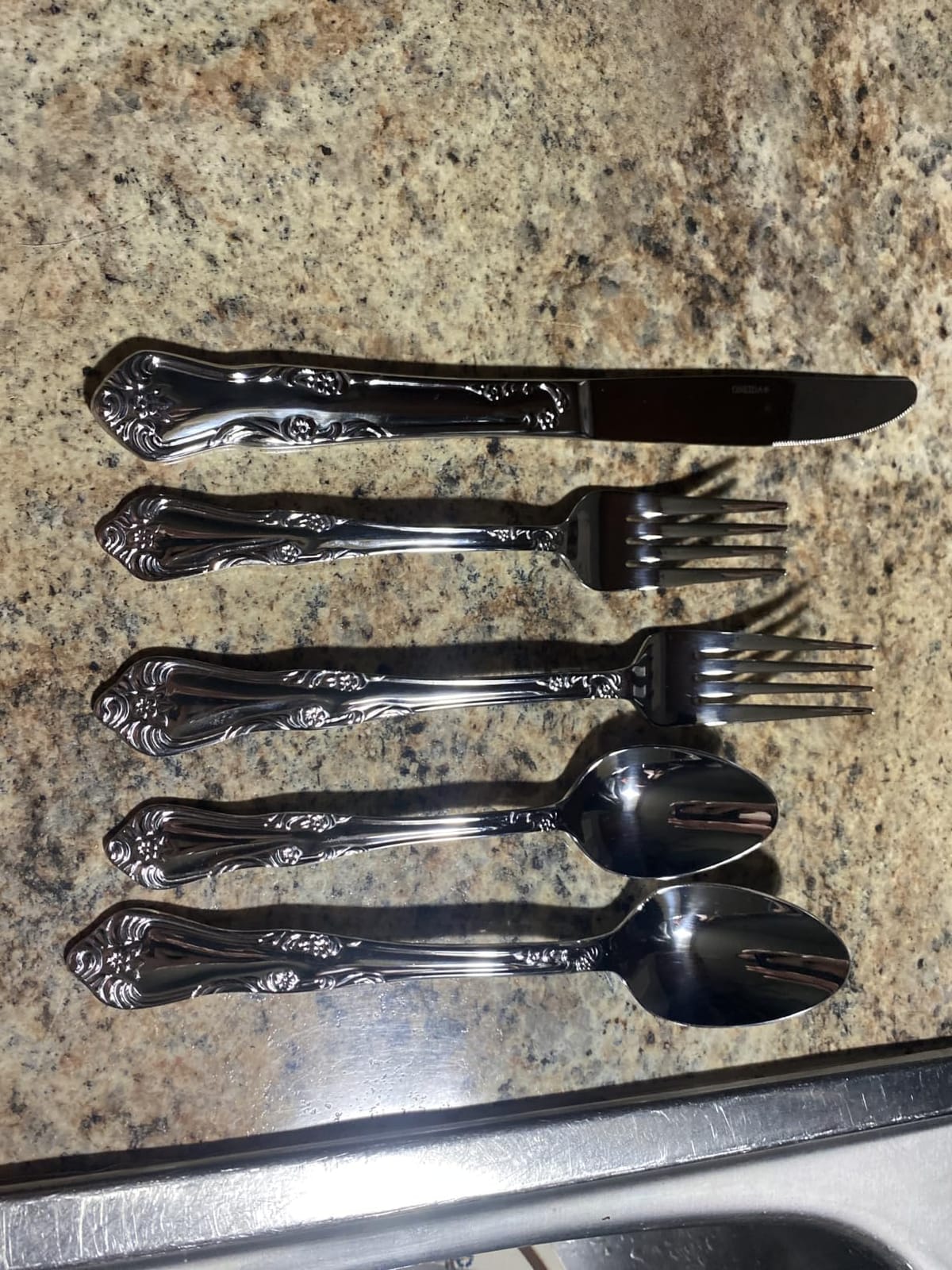 Oneida Azalea 45-Piece 18/0 Silverware Set for 8, Flatware | mirror finish, dishwasher safe | includes serving spoons and utensil set | cutlery set, wedding silverware customer photo 2