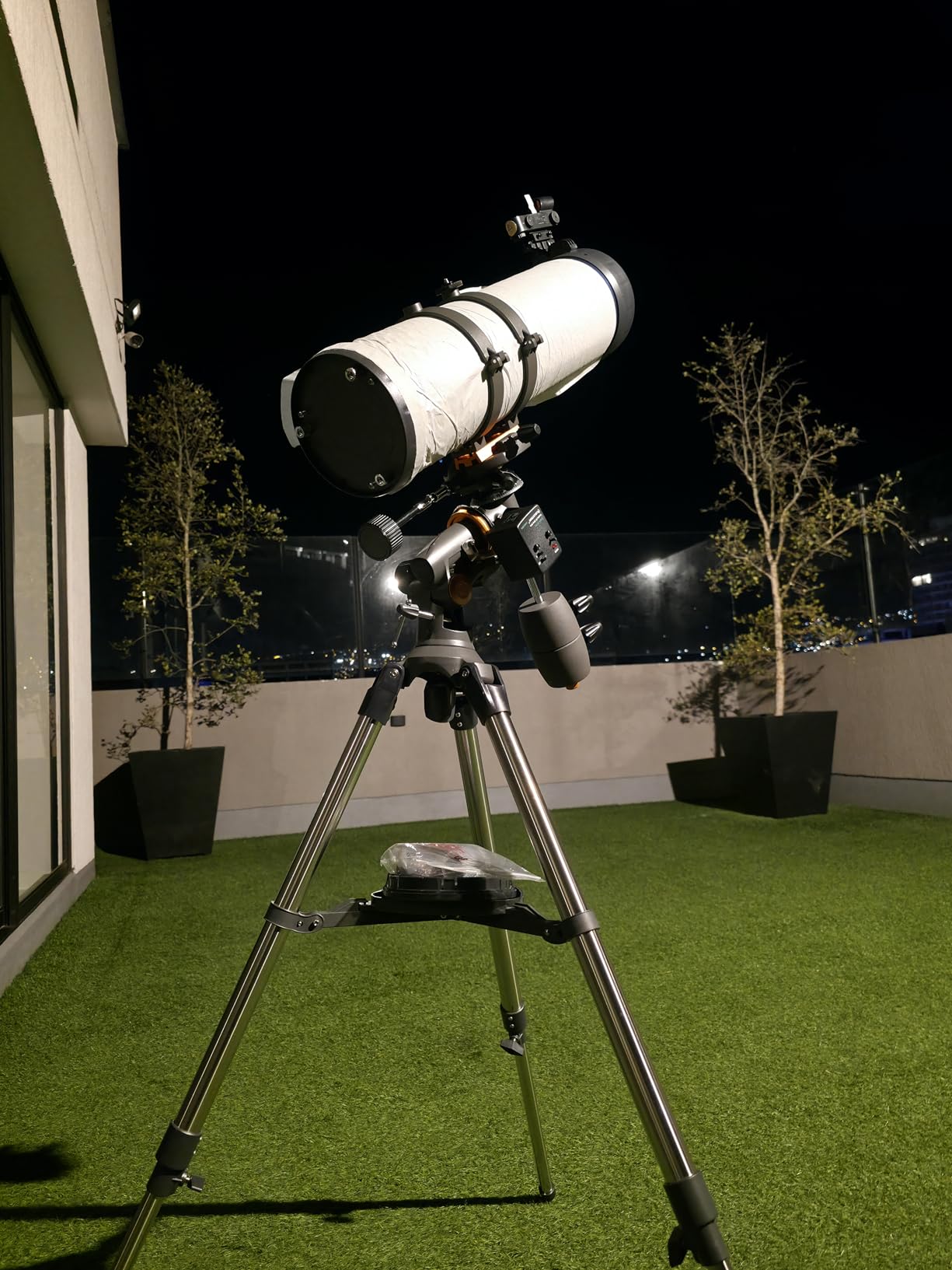 Celestron AstroMaster 130EQ-MD Telescope with Motorized Tracking | Perfect Telescope for Beginners, Motorized Star Tracking, German Equatorial Mount with Easy Manual Controls, No-Tool Setup customer photo 1