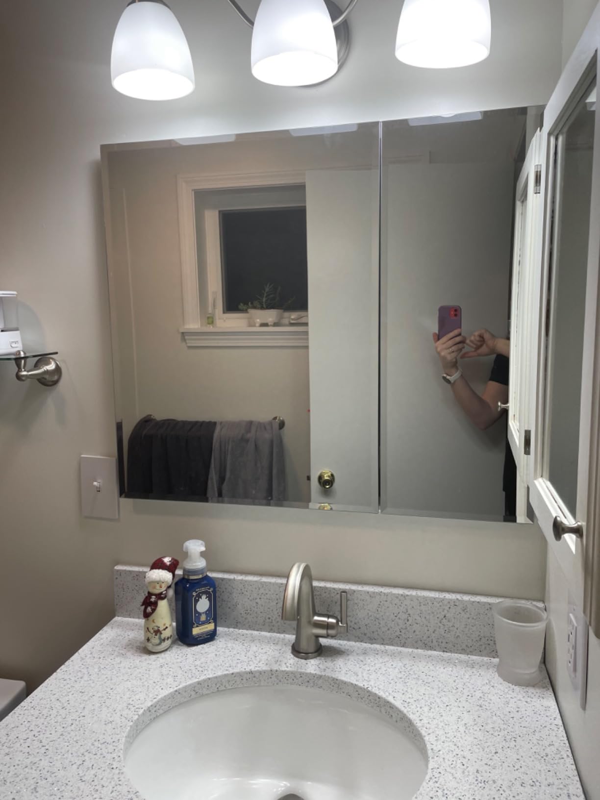 Kohler Frameless Bathroom Mirror Medicine Cabinet, 20 in x 26 in customer photo 1