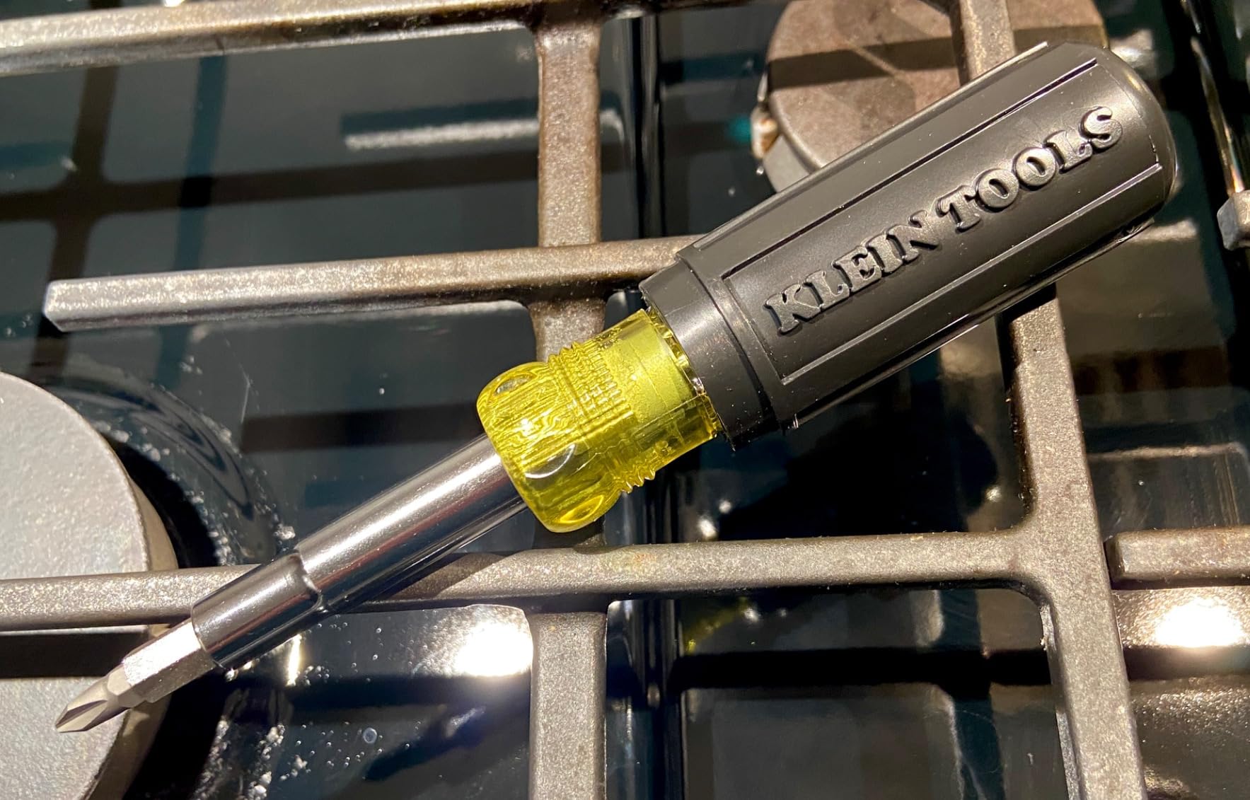 Klein Tools 32500 11-in-1 Screwdriver/Nut Driver Set, 8 Bits (Phillips, Slotted, Torx, Square), 3 Nut Driver Sizes, Cushion Grip Handle customer photo 1