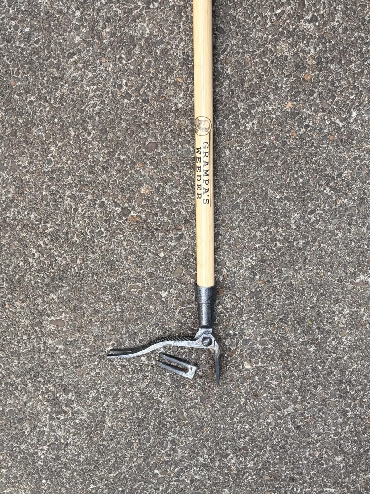 Grampa's Weeder Original Stand Up Weed Puller Tool with Bamboo Long Handle, 4-Claw Steel Head customer photo 1