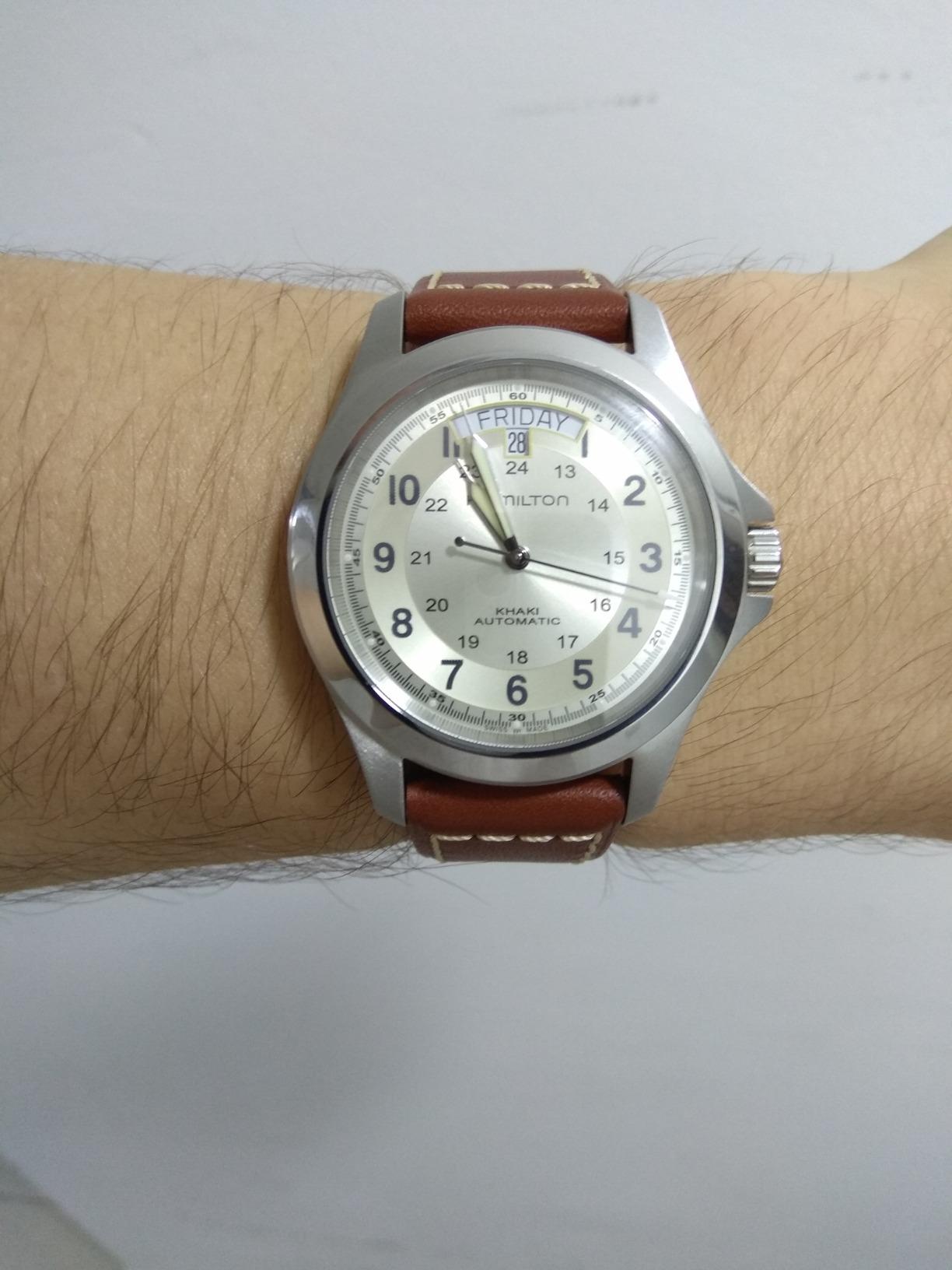 Hamilton Khaki Field King Automatic Men's Watch, 40mm Stainless Steel Case, Swiss Made, Beige Dial Analog Wrist Watch for Men, 50m Waterproof, Sapphire Crystal, Cow Leather Strap customer photo 1