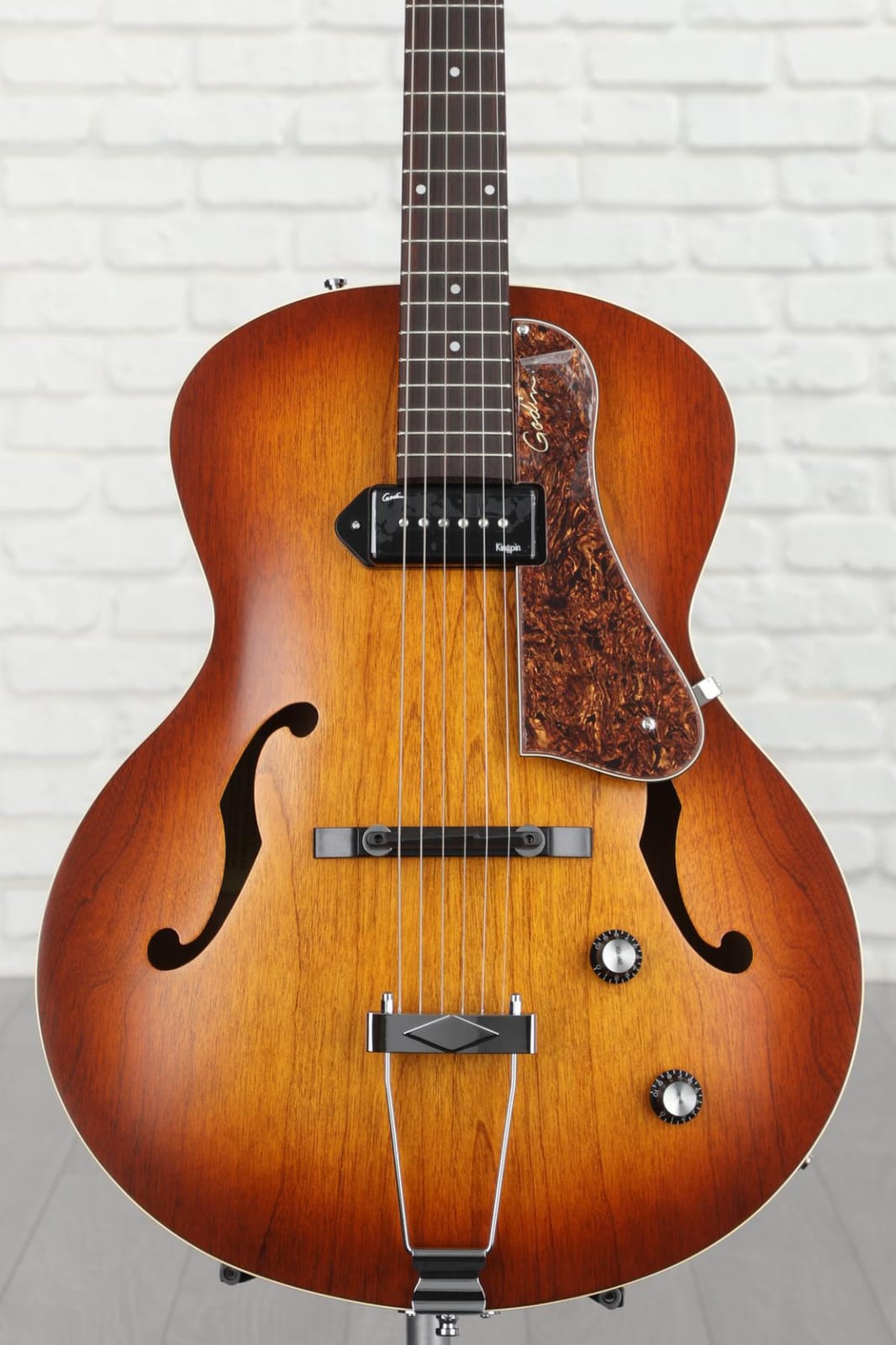Godin 5th Avenue- P90 Kingpin Arch Top Acoustic 5th Avenue Kingpin P90 | Cognac Burst customer photo 1