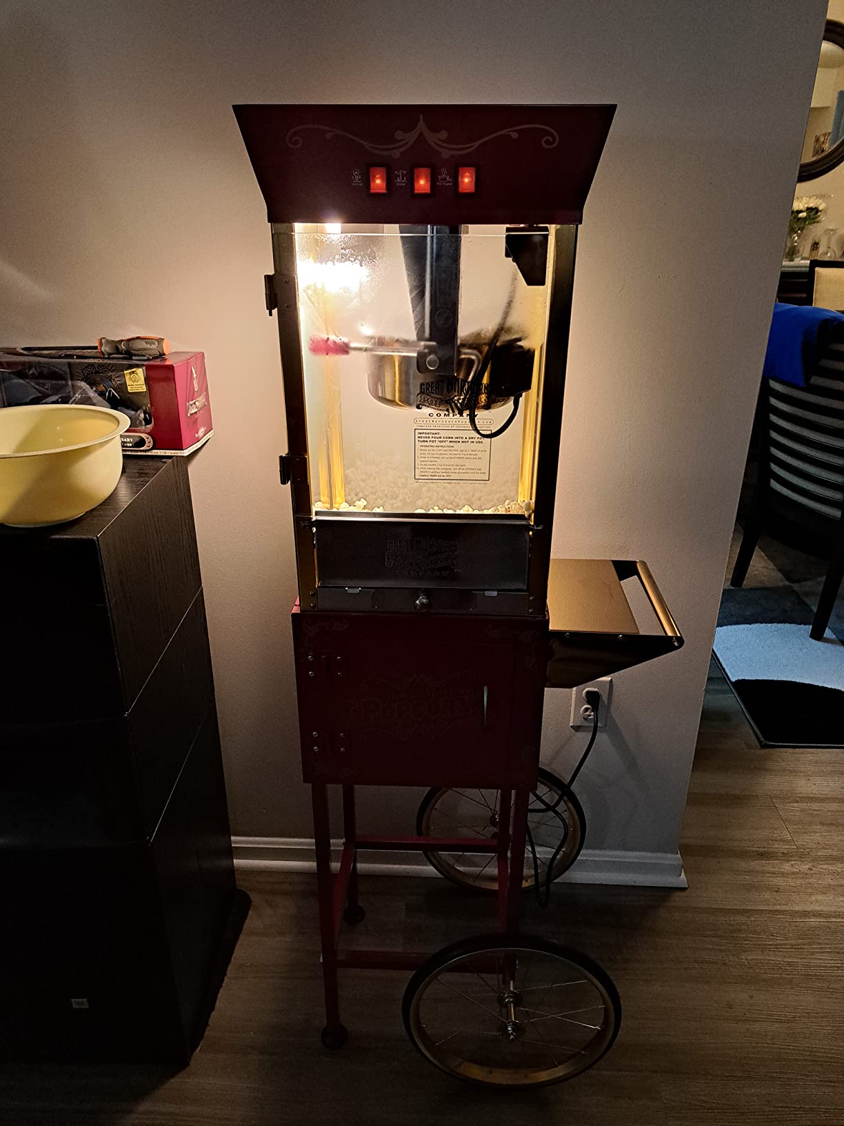 Great Northern Popcorn Matinee 8oz Popcorn Machine Cart with Kernels, Red | Popcorn Maker Machine with Wheels, Stainless Steel Kettle Popper, Reject Kernel Tray, Warming Light, and 5 Kernel Packs customer photo 2
