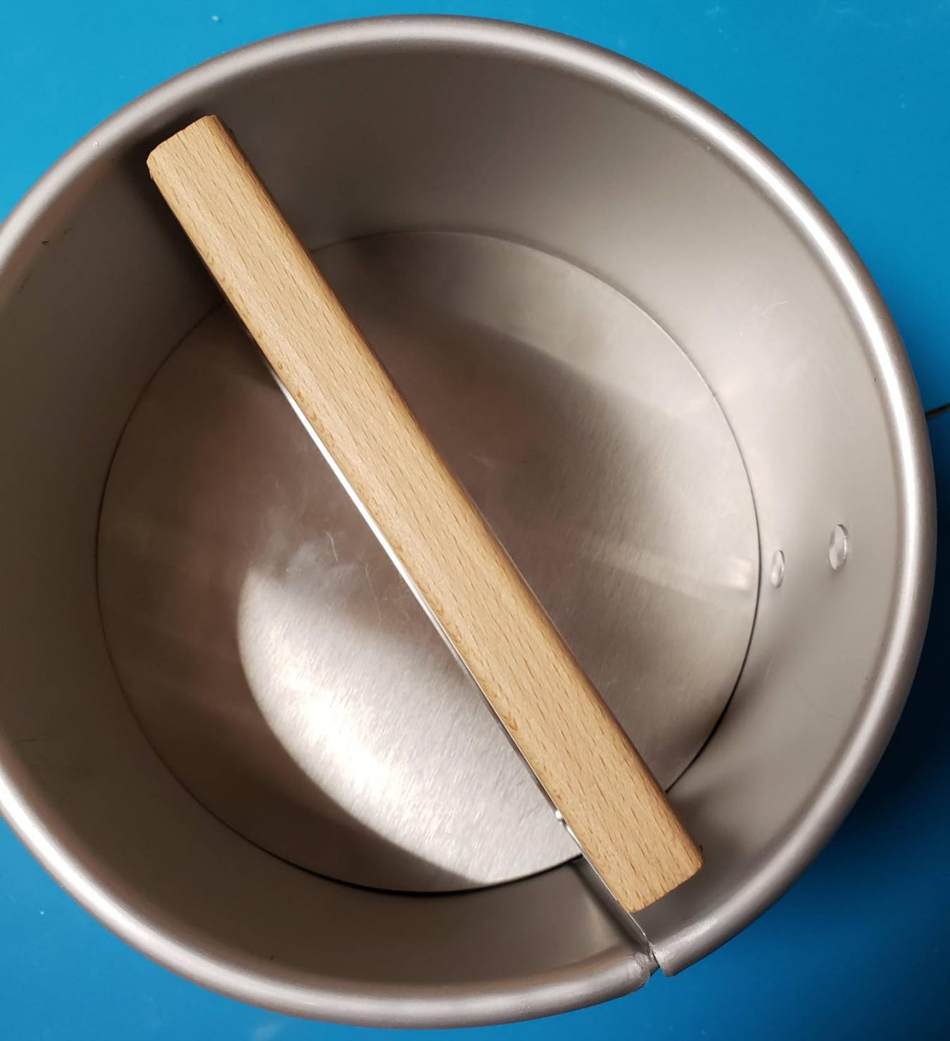 Fat Daddio's Round Springform Pan, 3 inch high - 9