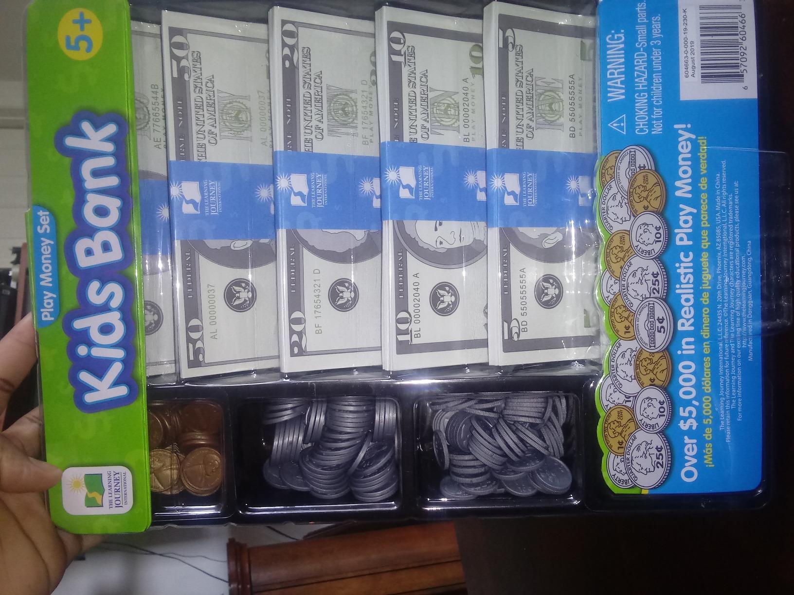 The Learning Journey: Kids Bank Play Money Set - Play Money for Kids - Over $5000 in Realistic Play Money to Build Kids Counting Skills - Ages 5 and Up - Award Winning Toys customer photo 1