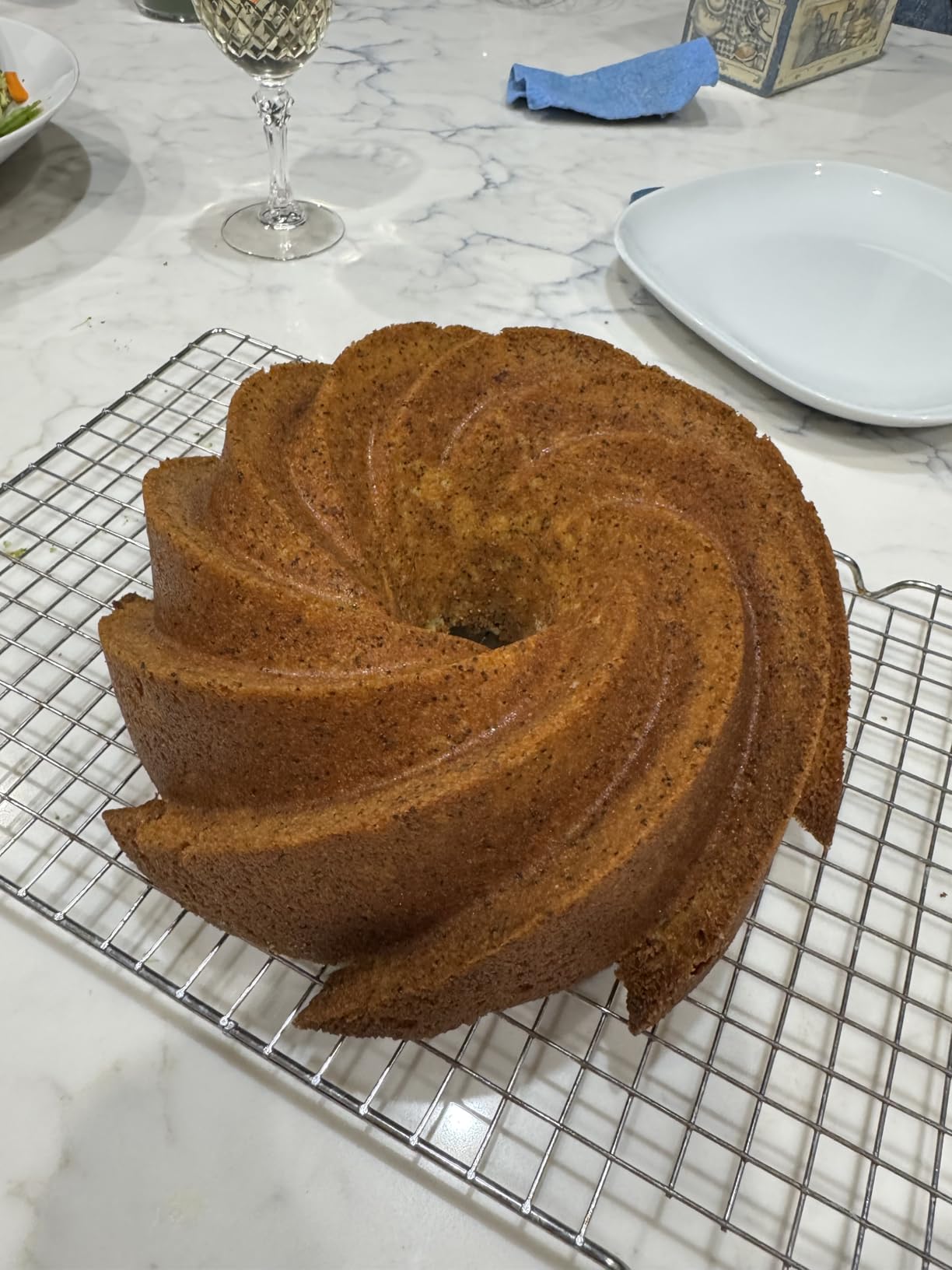 Nordic Ware Heritage Bundt, 10 Cup, Silver customer photo 2