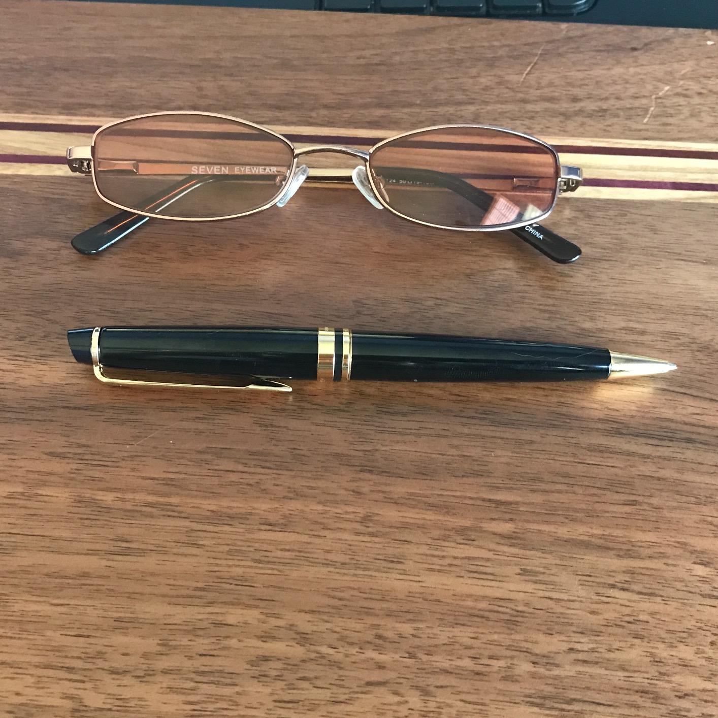 Waterman Expert Ballpoint Pen, Gloss Black with Chrome Trim, Medium Tip, Blue Ink, Luxury Pen in Gift Box - Supreme Writing Comfort, Signature Style, Polished, Professional customer photo 1
