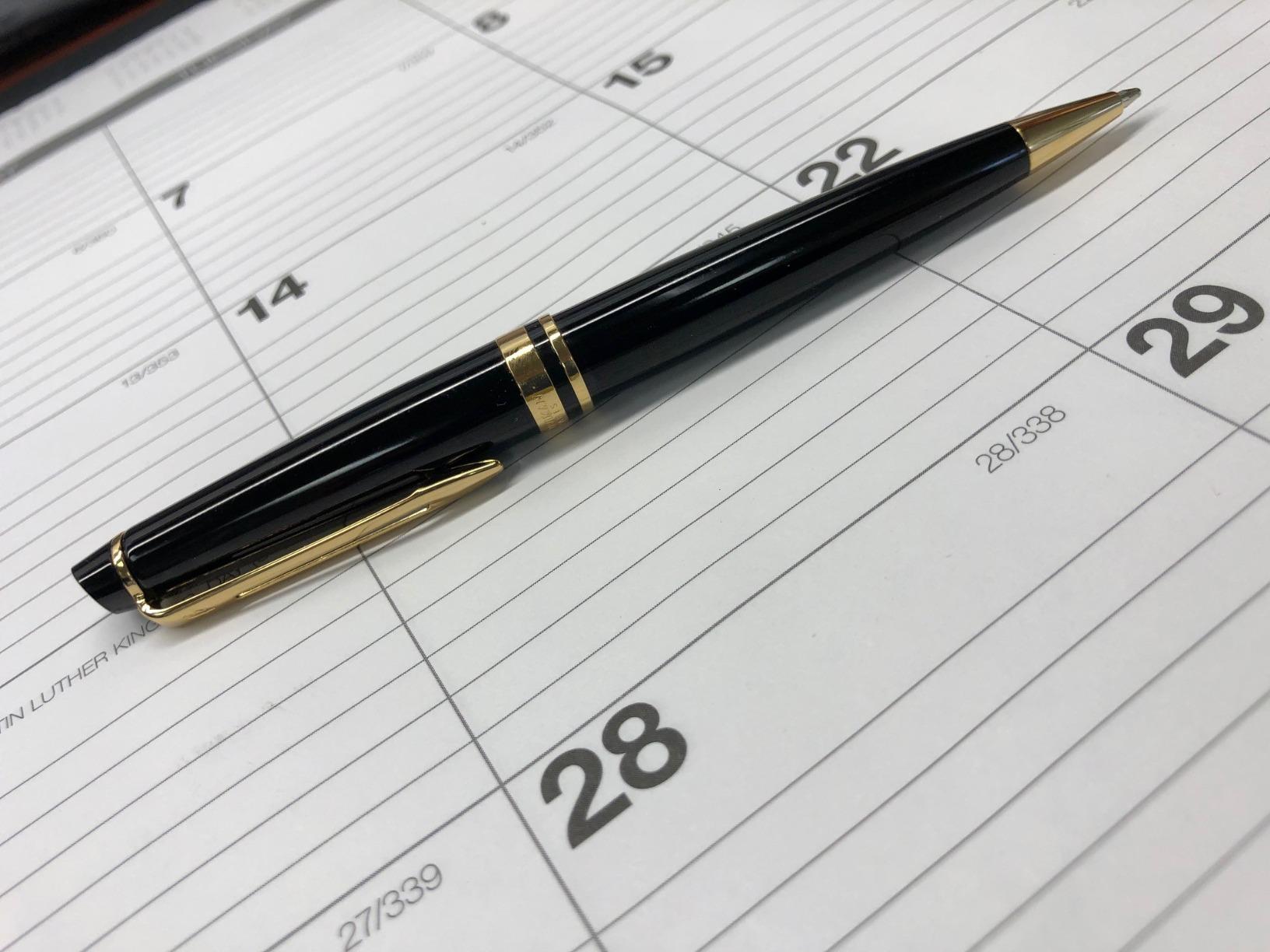Waterman Expert Ballpoint Pen, Gloss Black with Chrome Trim, Medium Tip, Blue Ink, Luxury Pen in Gift Box - Supreme Writing Comfort, Signature Style, Polished, Professional customer photo 2