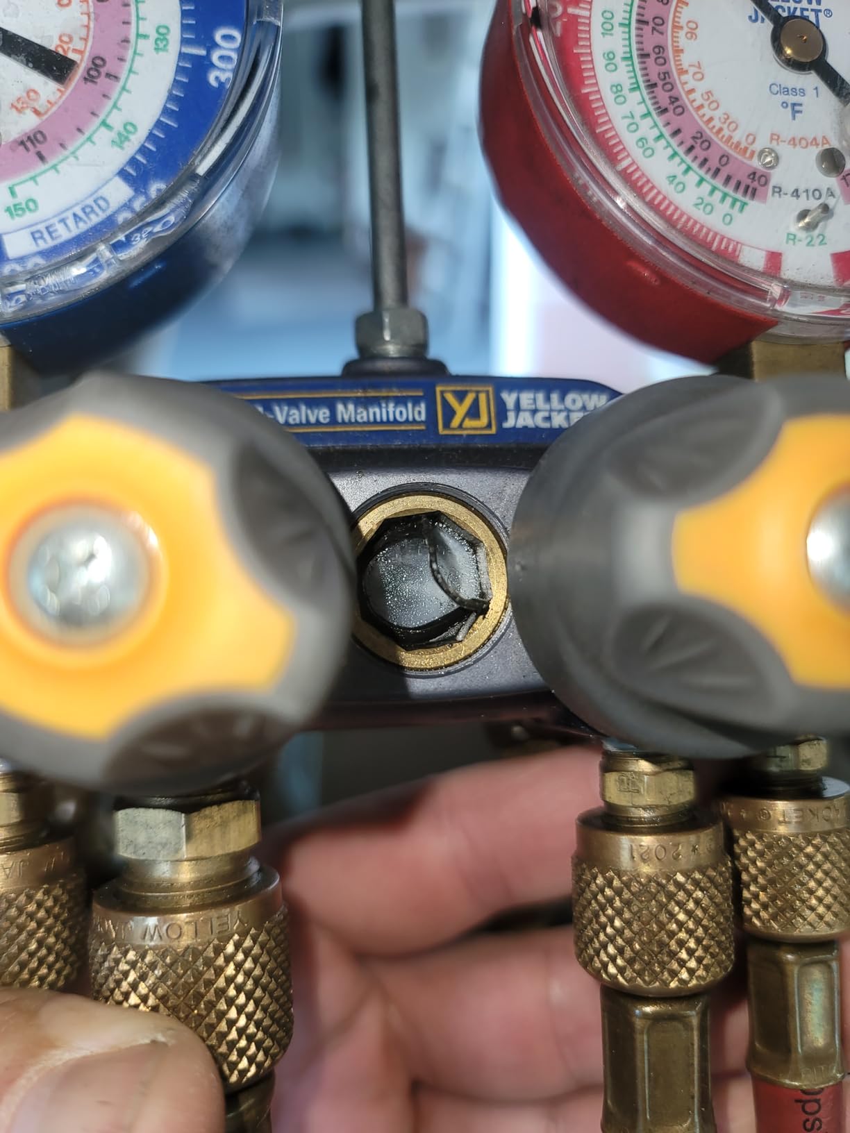 Yellow Jacket Manifold Gauge Set, 5 ft L, 3/8 in Gauge 49968-1 customer photo 2