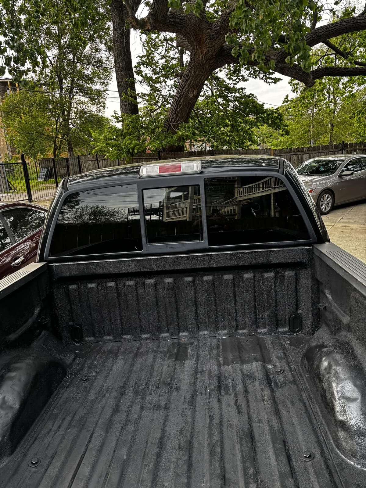 Rust-Oleum Automotive Truck Bed Coating Spray Paint, Black customer photo 1