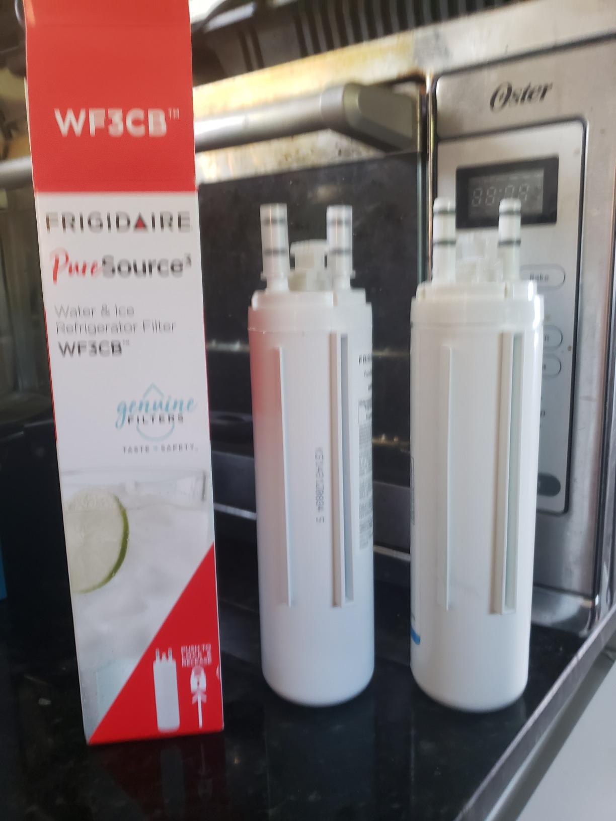 Frigidaire WF3CB Puresource3 Refrigerator Water Filter, White customer photo 2