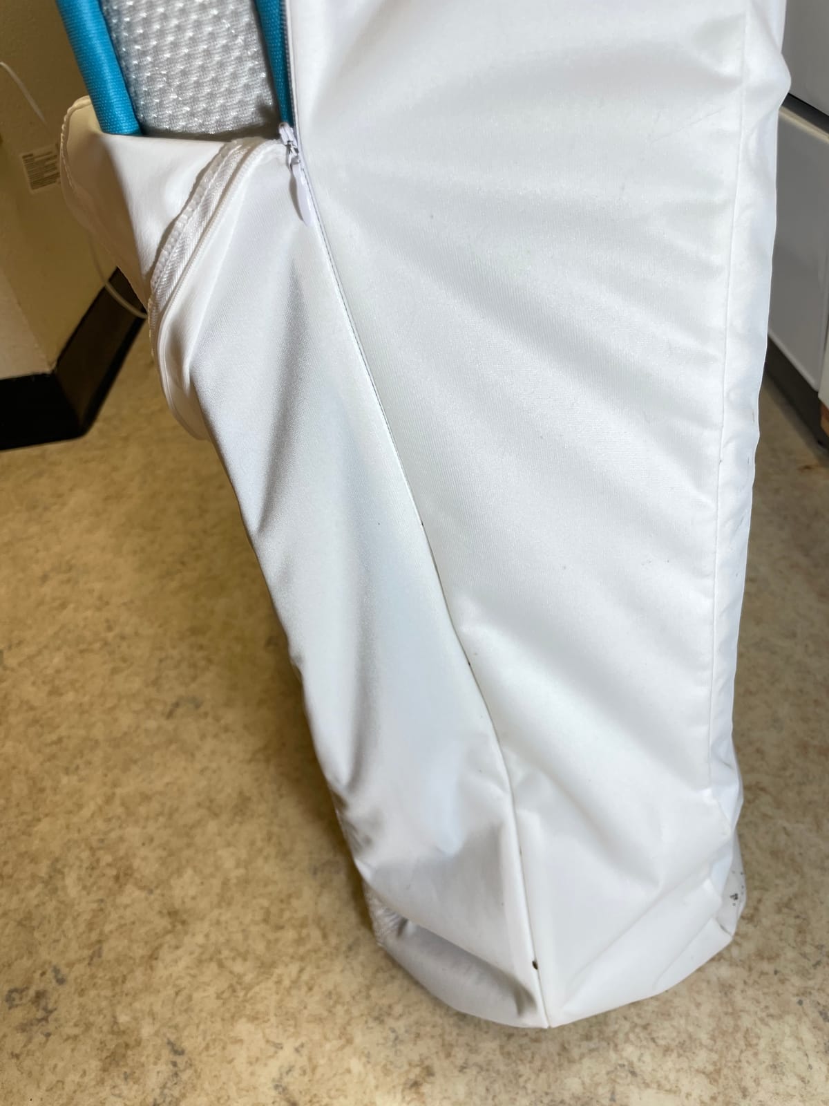 SafeRest Zippered Mattress Protector - Premium 9-12 Inch Waterproof Mattress Cover for Bed - Breathable, Noiseless Washable Mattress Encasement - Queen customer photo 1
