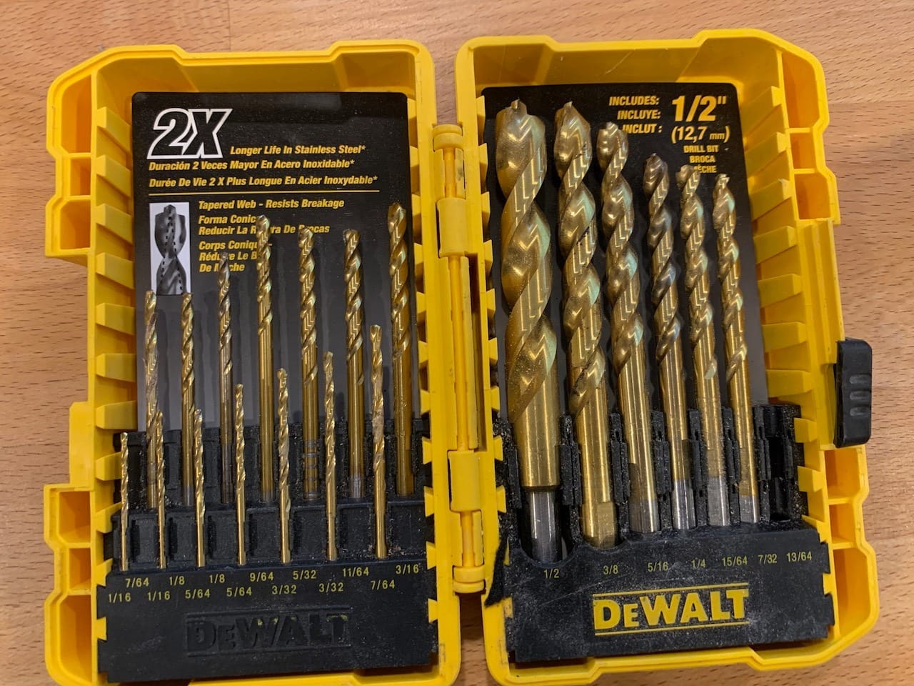 DEWALT Drill Bit Set, 21 Pc. Titanium Nitride Coated Pilot Point DEWALT Bit Set with Case for Wood, Metal and Plastic (DW1361) customer photo 1