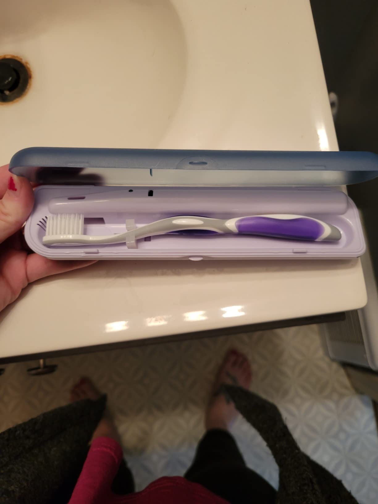 Pursonic Portable UV Toothbrush Sanitizer Case - Travel Toothbrush Sanitizer and Holder - For Electric and Manual Brush Heads with UV Light & Auto Shut Off Timer customer photo 2