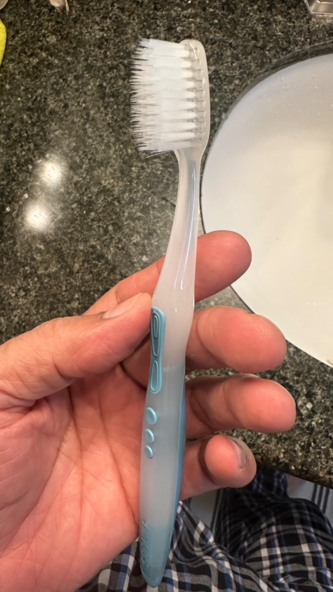 NIMBUS Extra Soft Toothbrushes (Regular Size Head), Periodontist Design Tapered Bristles for Sensitive Teeth & Receding Gums (5 Pack, Colors May Vary) customer photo 2