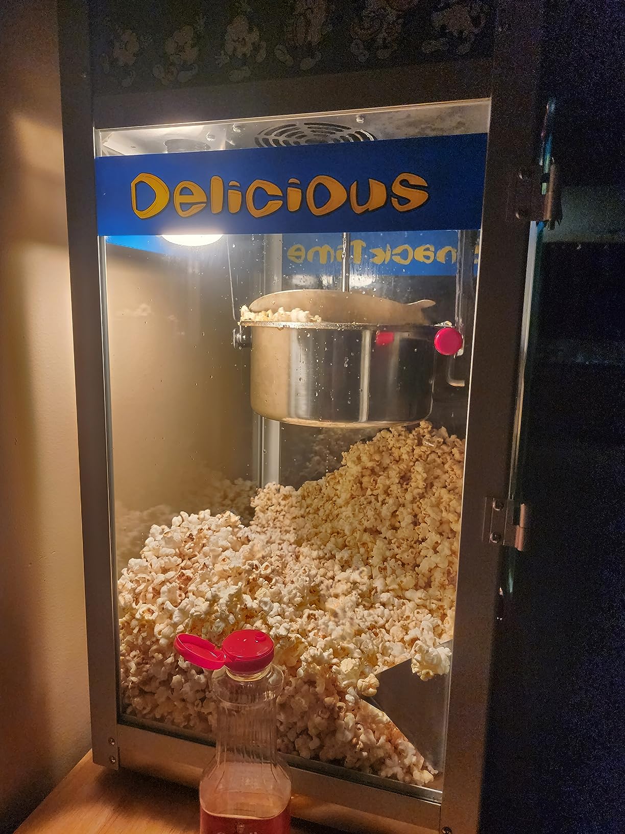 Great Northern Popcorn Company 6210 Pop Heaven Commercial Quality Popcorn Popper Machine, 12 Ounce customer photo 1