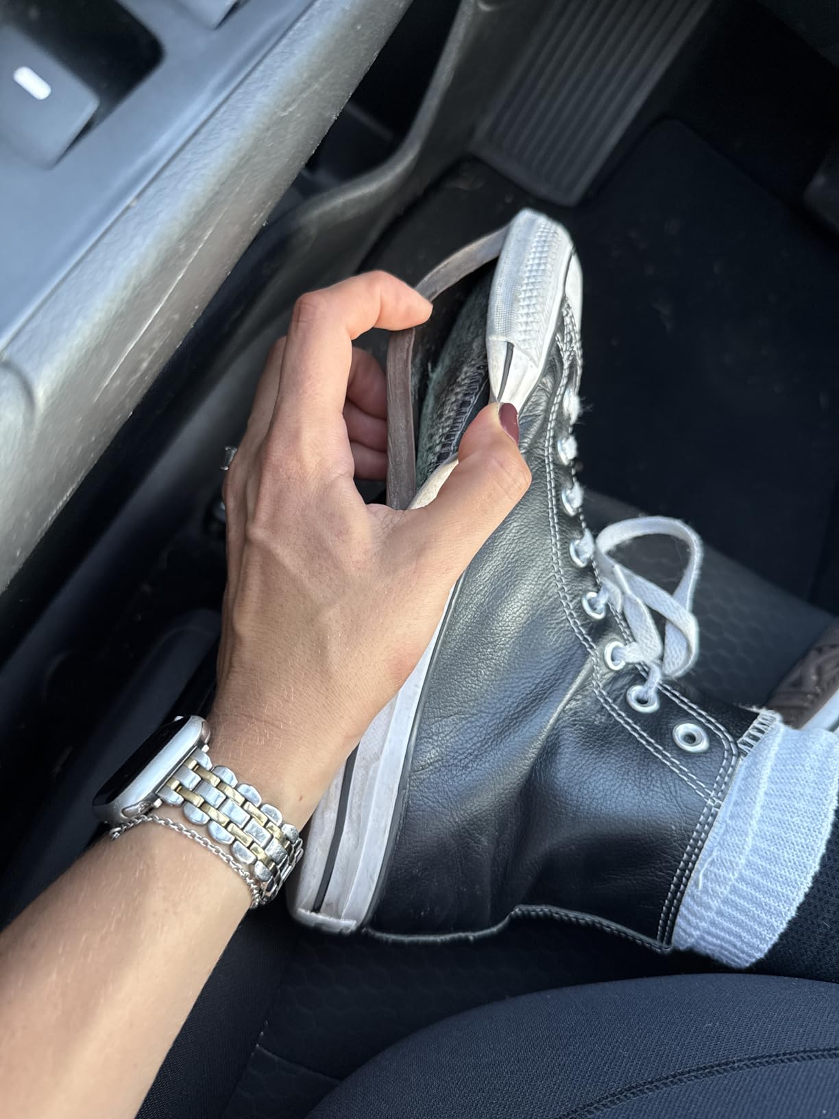 Converse Unisex Adult Chuck Taylor All Star Leather High Top Sneaker customer photo 2