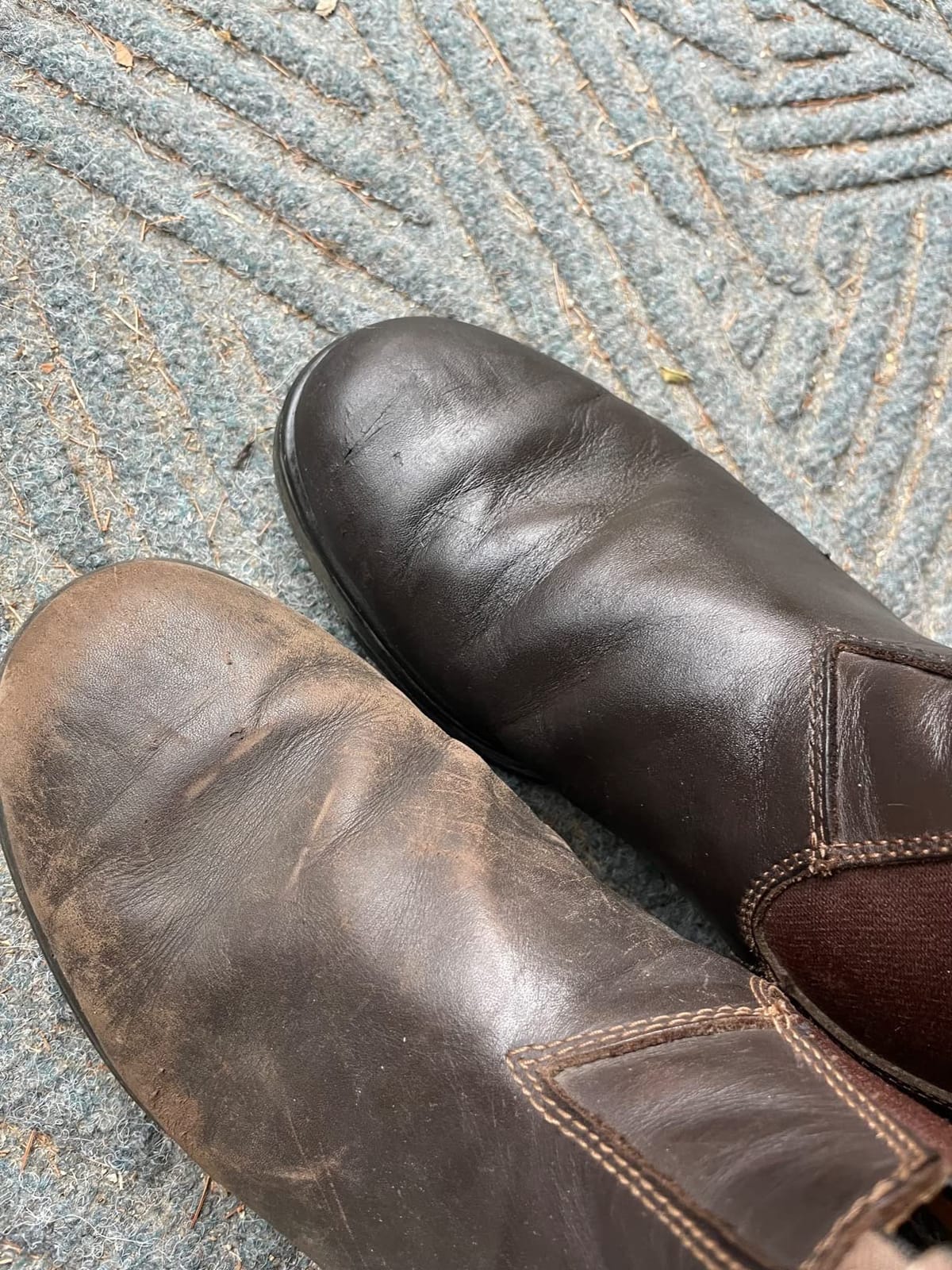 Blundstone Unisex Classic Series Chelsea Boot for Men and Women customer photo 1