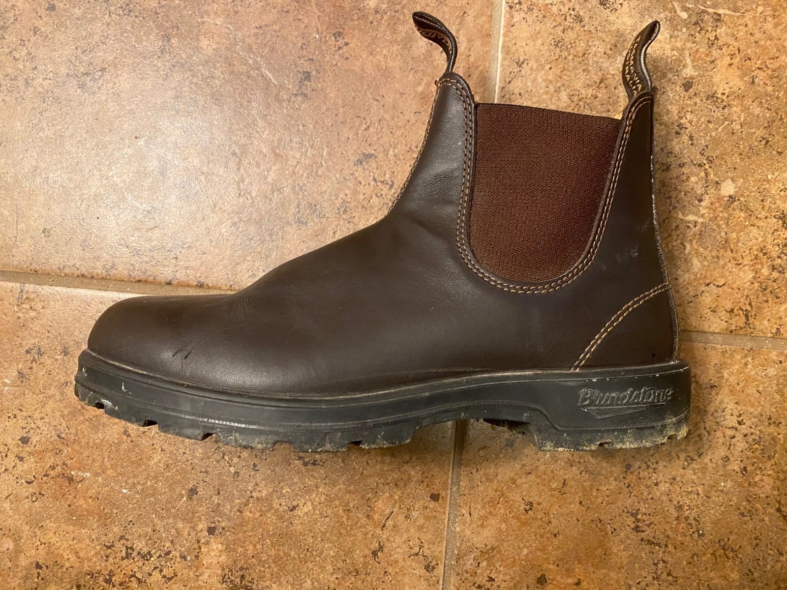 Blundstone Unisex Classic Series Chelsea Boot for Men and Women customer photo 2