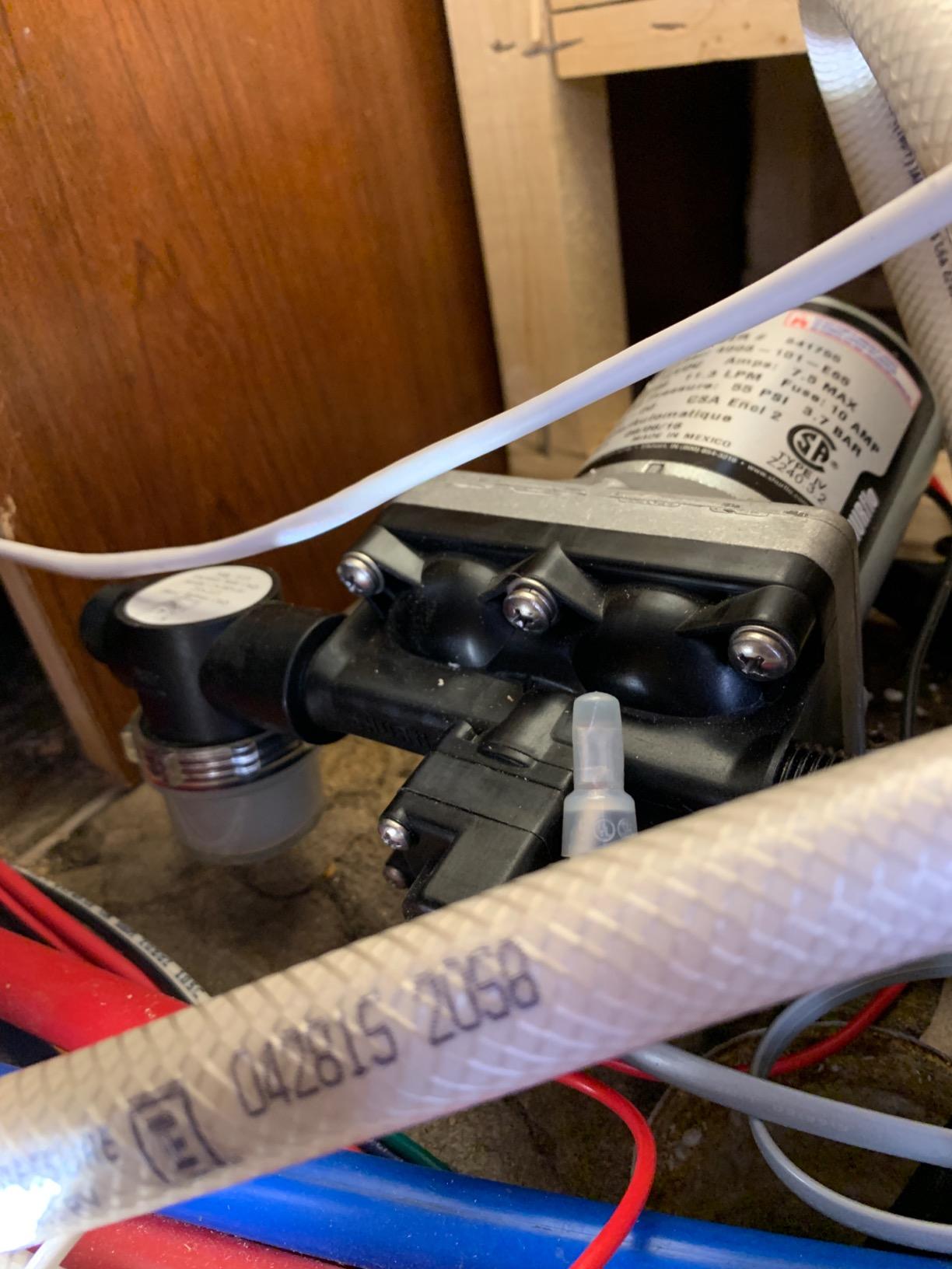 PENTAIR SHURFLO 4048-153-E75 High Flow RV Fresh Water Pump, 4.0 GPM, 55 PSI | 12V Demand Diaphragm Pump customer photo 2