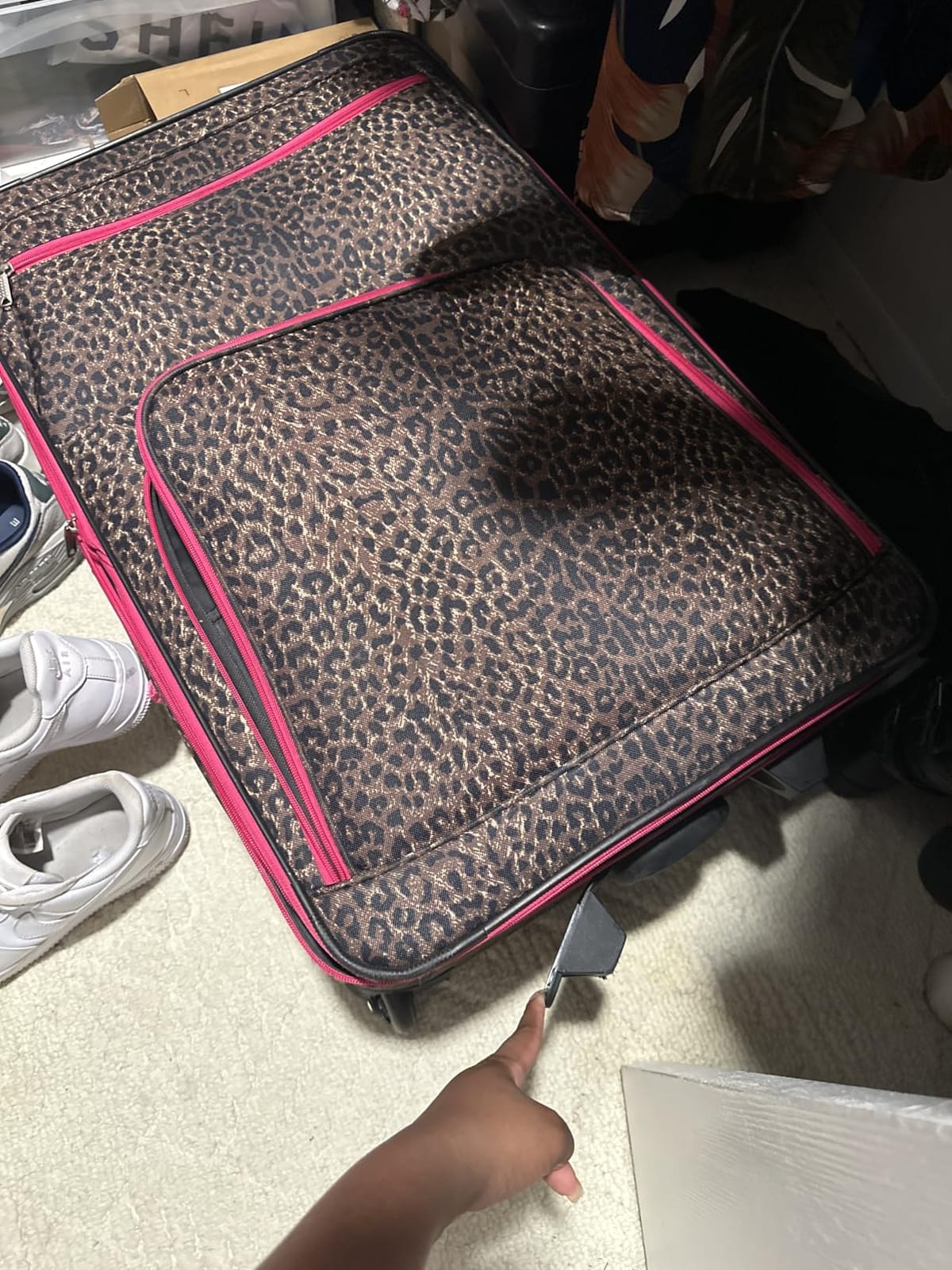 Rockland Vara Softside 3-Piece Upright Luggage Set, Expandable, Black dot, (20/22/28) customer photo 1
