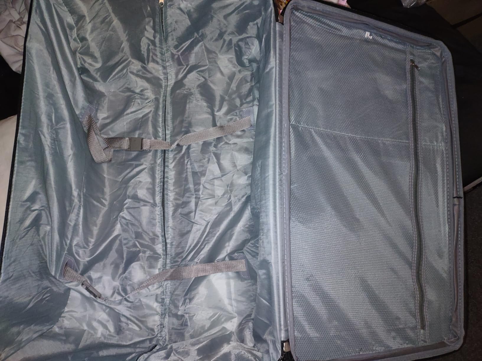 Rockland Vara Softside 3-Piece Upright Luggage Set, Expandable, Black dot, (20/22/28) customer photo 2