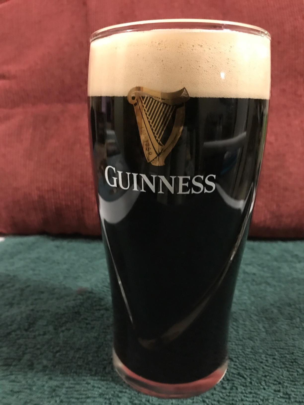 Guinness 20oz Beer Glasses Twin Pack | Certified Official Merchandise | Ideal gift for Beer Lovers customer photo 1