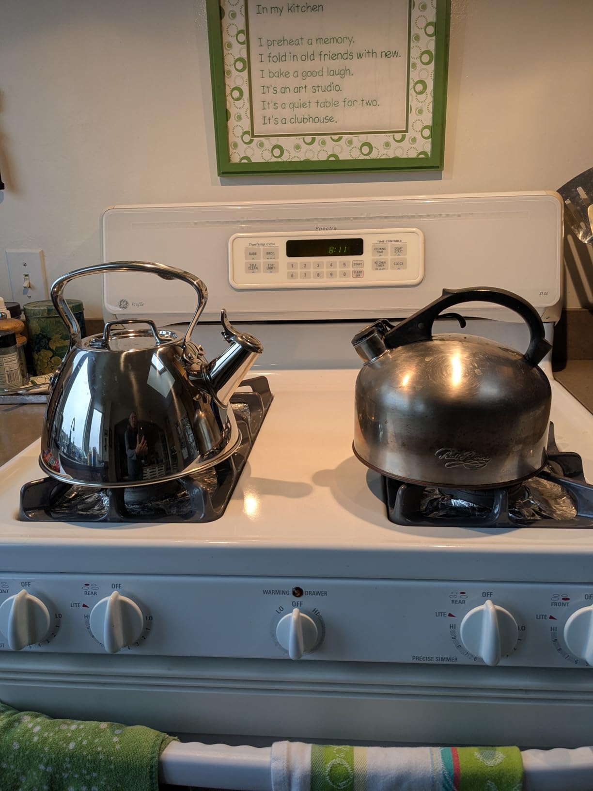 All-Clad Stainless Steel 2 Qt Stovetop Tea Kettle customer photo 2