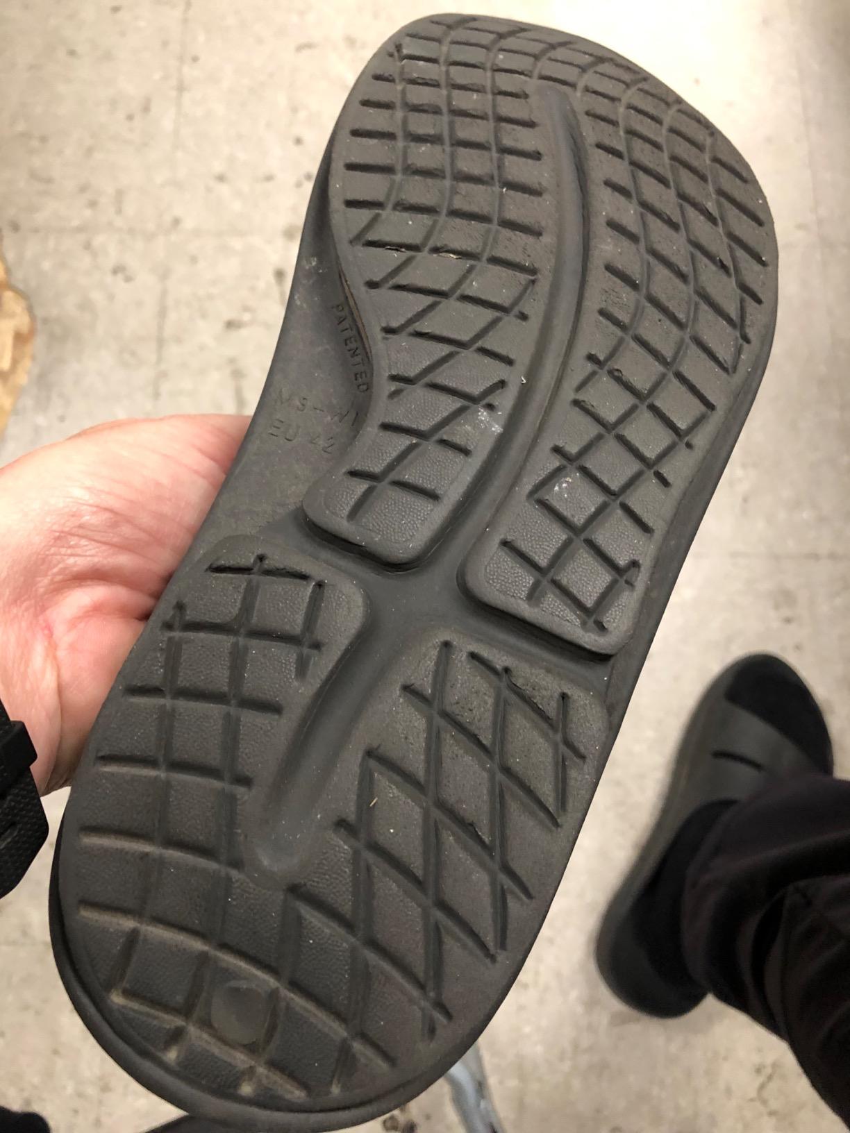 OOFOS OOahh Recovery Slide - Women's and Men's customer photo 1