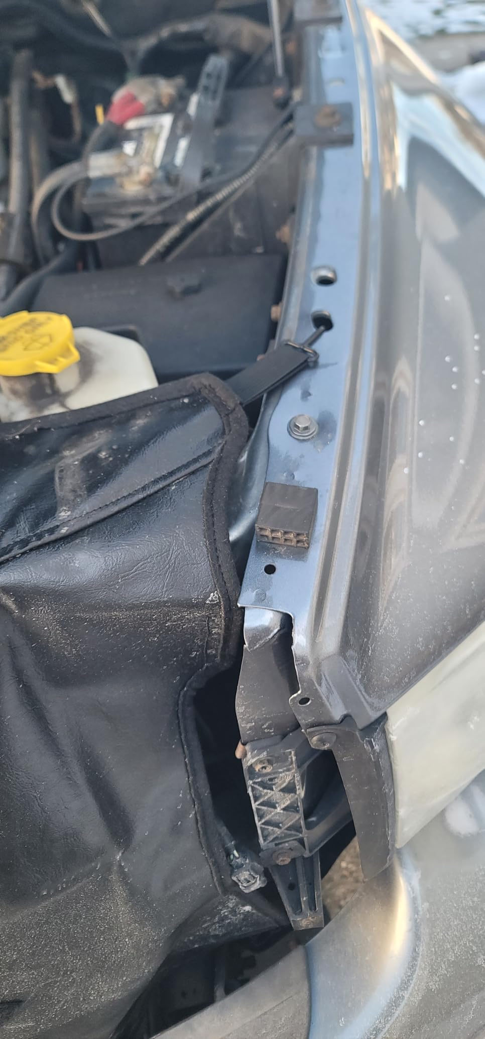 Mopar 2003-2009 Dodge Ram Diesel Cold Weather Cover - 82208646 customer photo 2