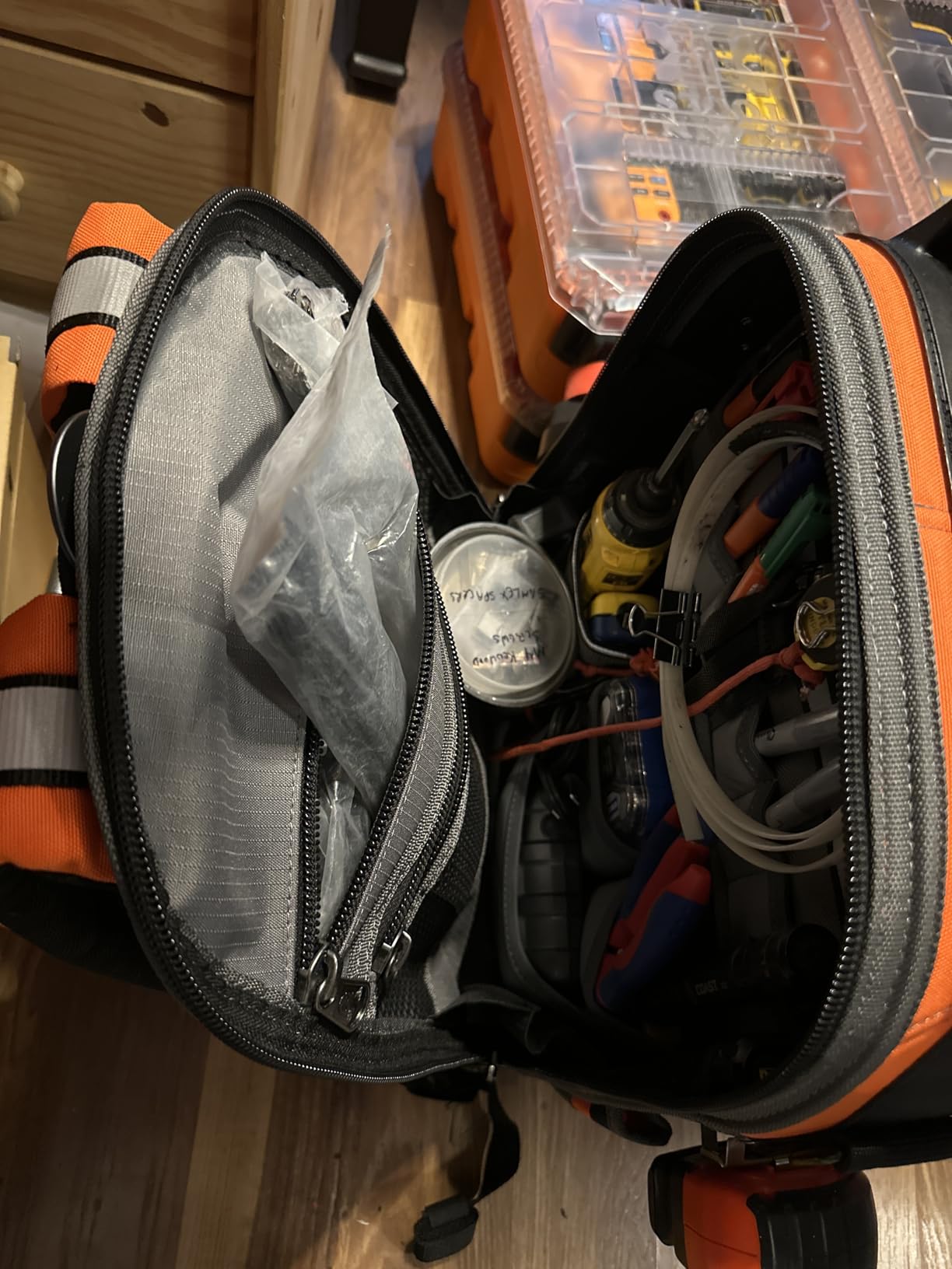 Pro Pac Tech Pac Tool Backpack - Heavy-Duty Weatherproof Tool Bag with 46 Pockets, Waterproof Molded Base & Ergonomic Padded Straps & EVA Back Padding for Technicians and Contractors customer photo 1