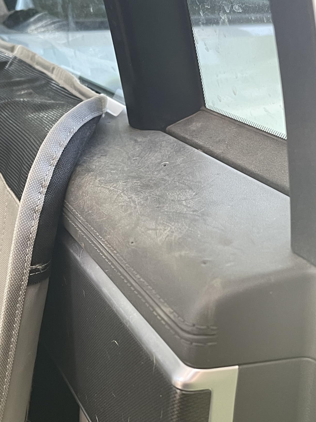 Kurgo Rover Car Door Guard, Charcoal | Protects Doors from Claws & Dirty Paws, Water & Stain Resistant, Adjustable, Easy to Clean/Install, Includes Storage Pockets customer photo 2