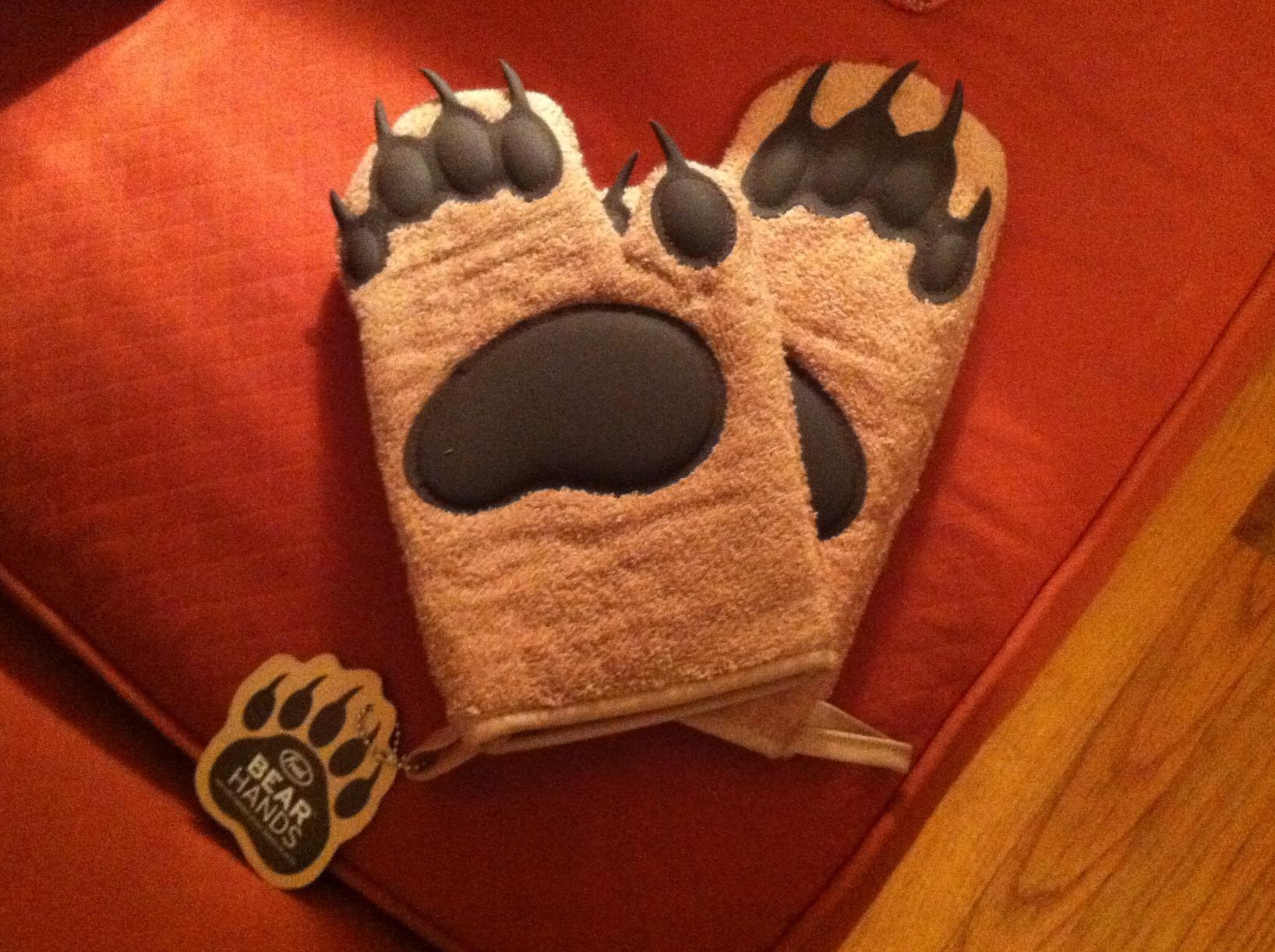 Genuine Fred Bear Hands Oven Mitts - Heat-Resistant Silicone and Cotton Gloves, Fun Gift for Bakers, Animal Lovers, White Elephant or Housewarming | Set of 2 customer photo 2