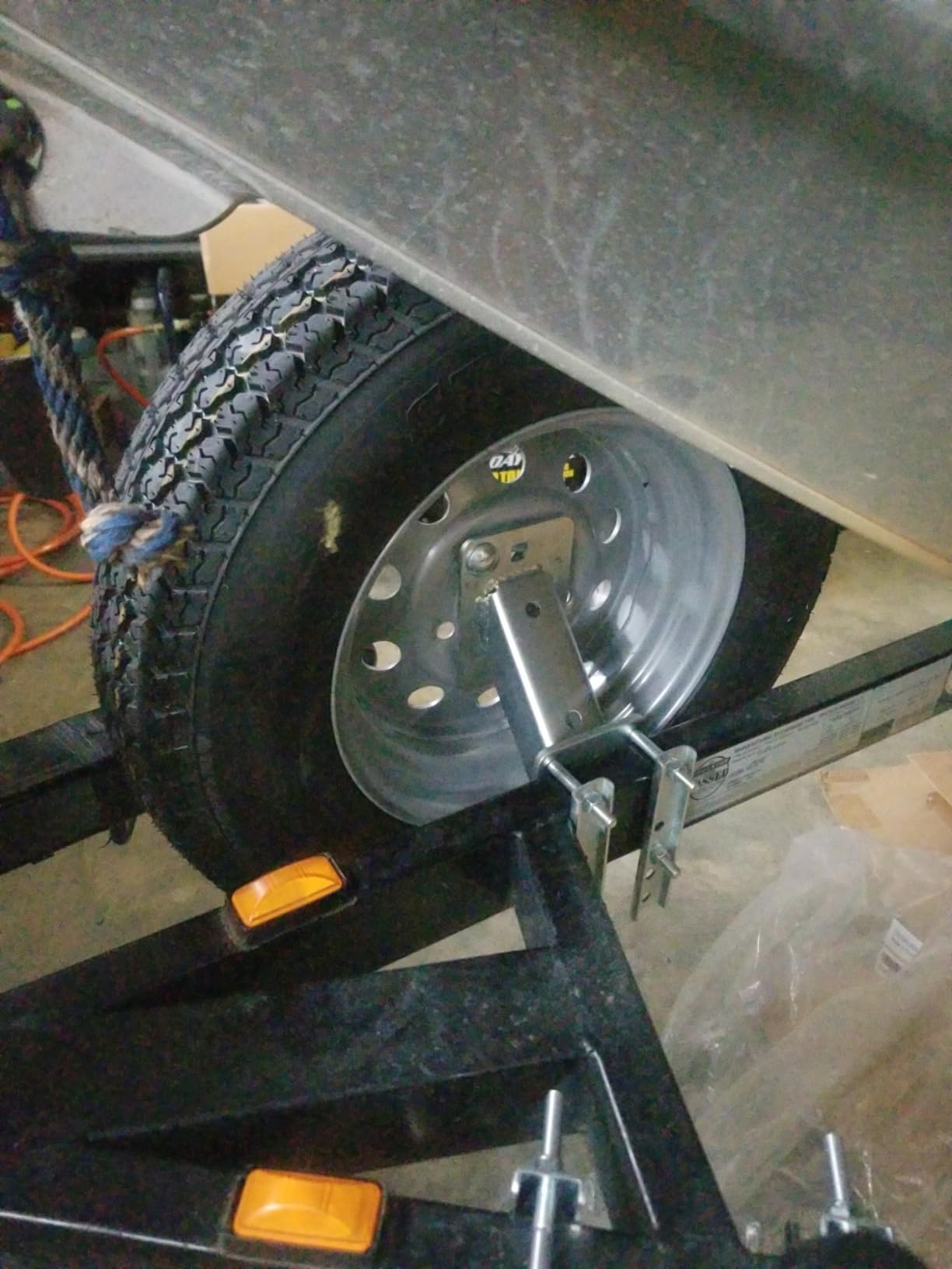 Extreme Max 3004.4553 Economy Spare Tire Carrier customer photo 1