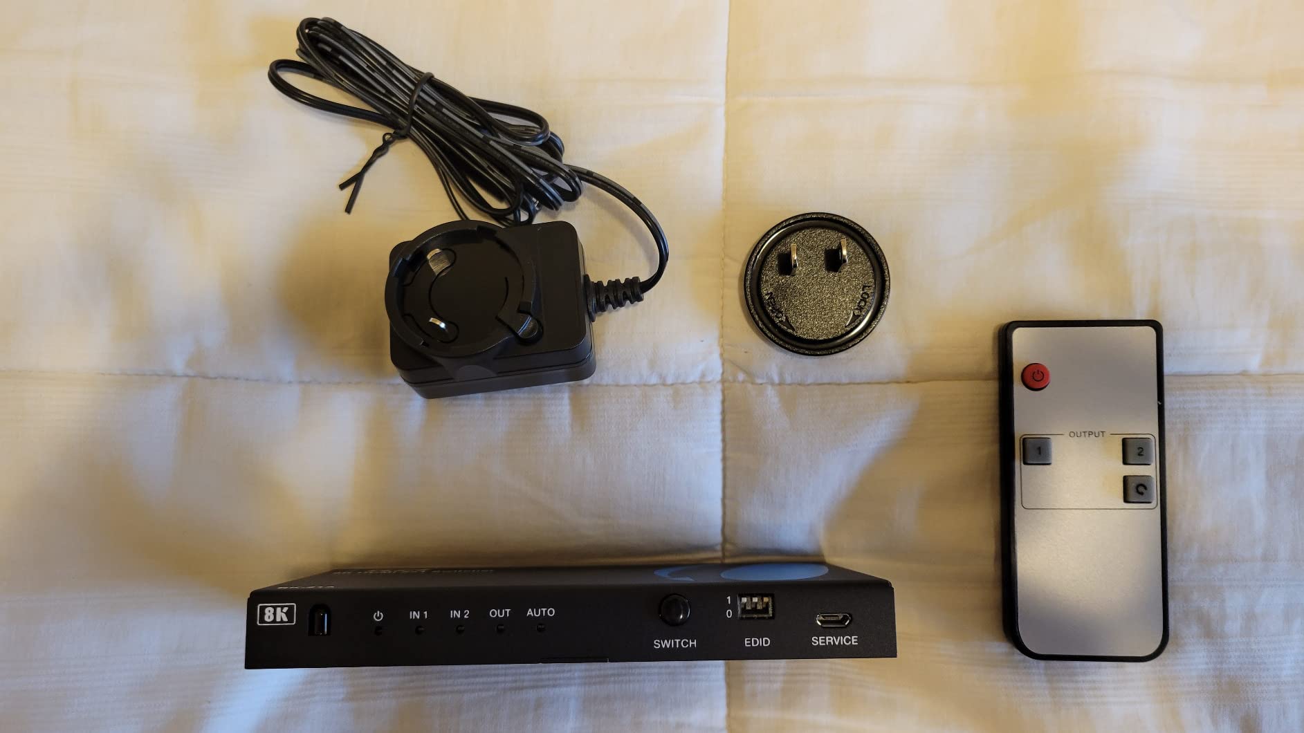 OREI 8K HDMI 2.1 2-Port Switch with Audio Extractor 48 Gbps, 8K@60Hz, EDID | HDMI switch with audio extractor, HDMI 2 in 1 out, Audio Out, HDCP 2.3, Gaming & Streaming, IR Remote, Plug & Play customer photo 2