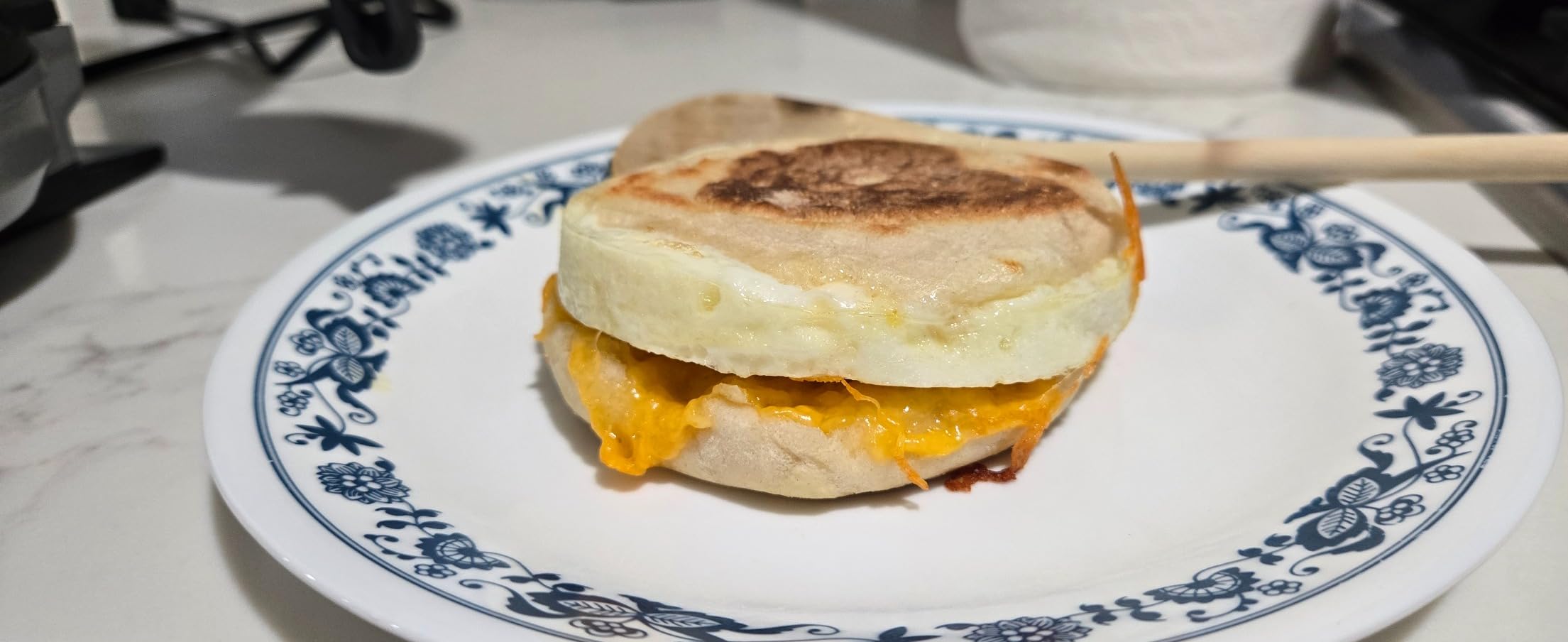 Hamilton Beach Dual Breakfast Sandwich Maker with Egg Cooker Rings & Timer | Perfect for English Muffins, Croissants, Mini Waffles | Customizable & Fast | PFAS-Free | Silver | 25490MNA customer photo 2