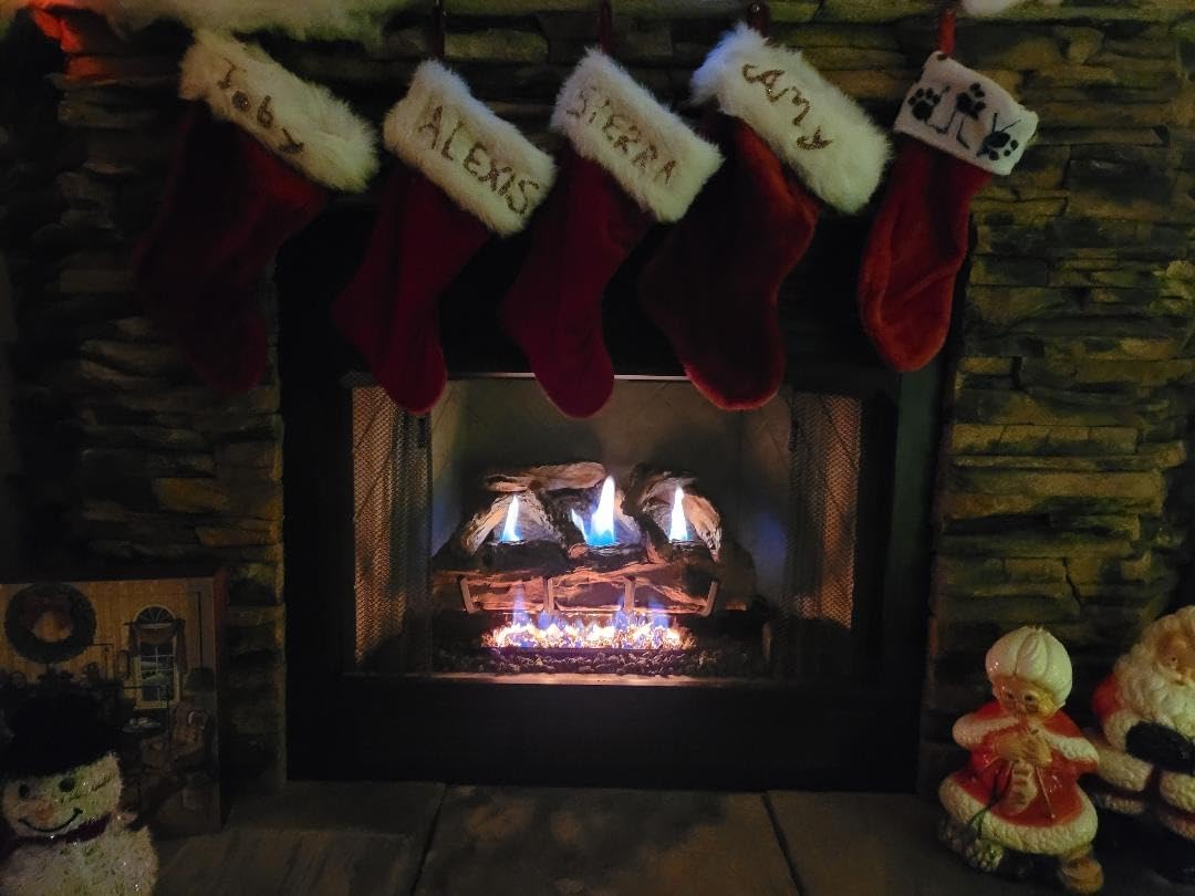 Peterson Real Fyre 24-Inch Split Oak Vent-Free Natural Gas Log Set with ANSI Certified G9 Burner, Remote Control, Fireplace Logs, Faux Driftwood Look, Indoor Heating, ODS Safety, 36,000 BTUs customer photo 2