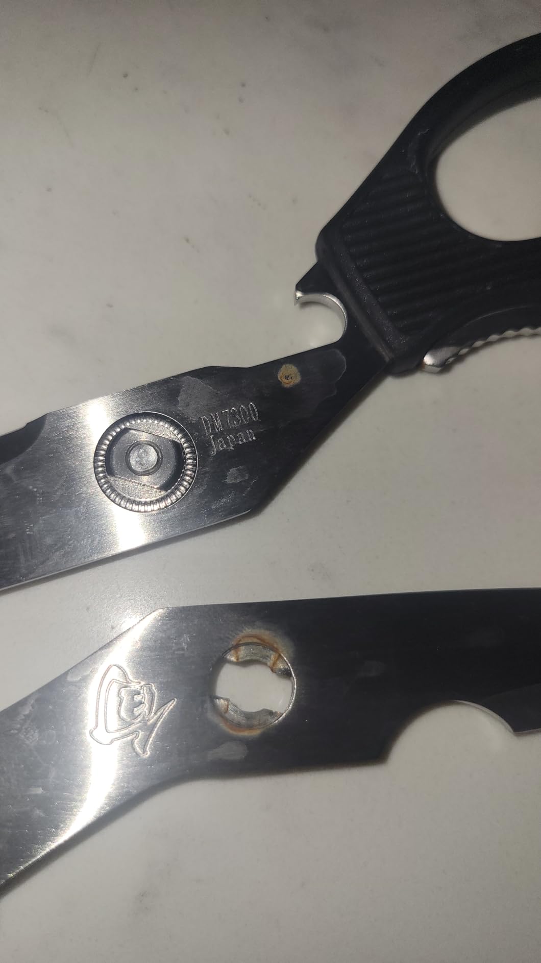 Shun Multi Purpose Kitchen Shears, Heavy Duty Cooking Scissors, Durable 420J2 Stainless Steel, Detachable Blades for Easy Cleaning, Kitchen Shears for Professional and Home Chefs customer photo 2